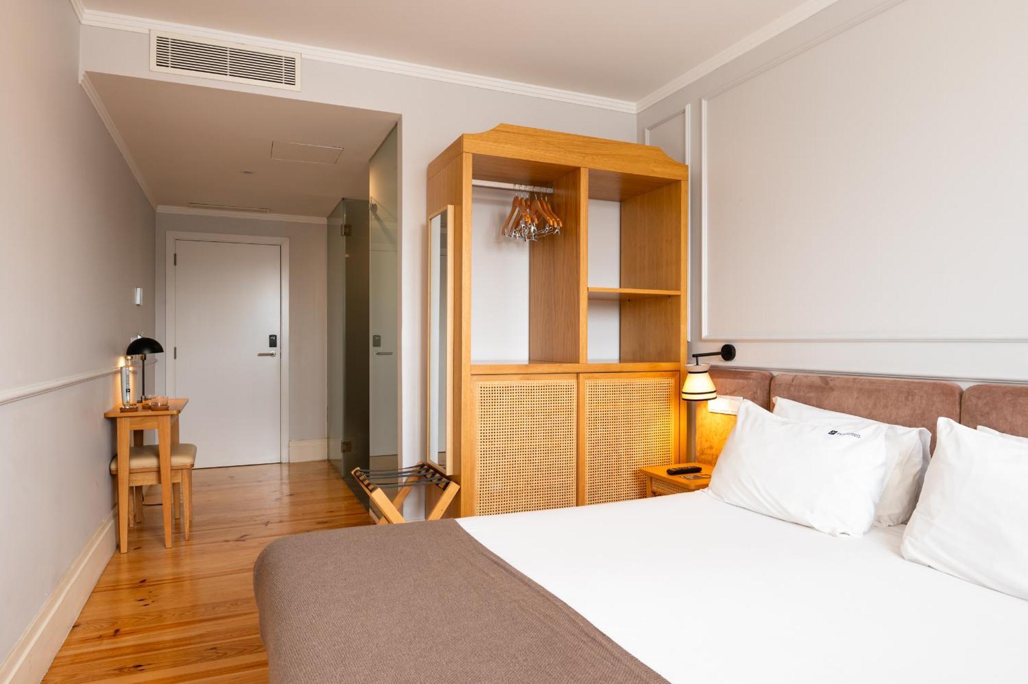 Superior Double Room River View
