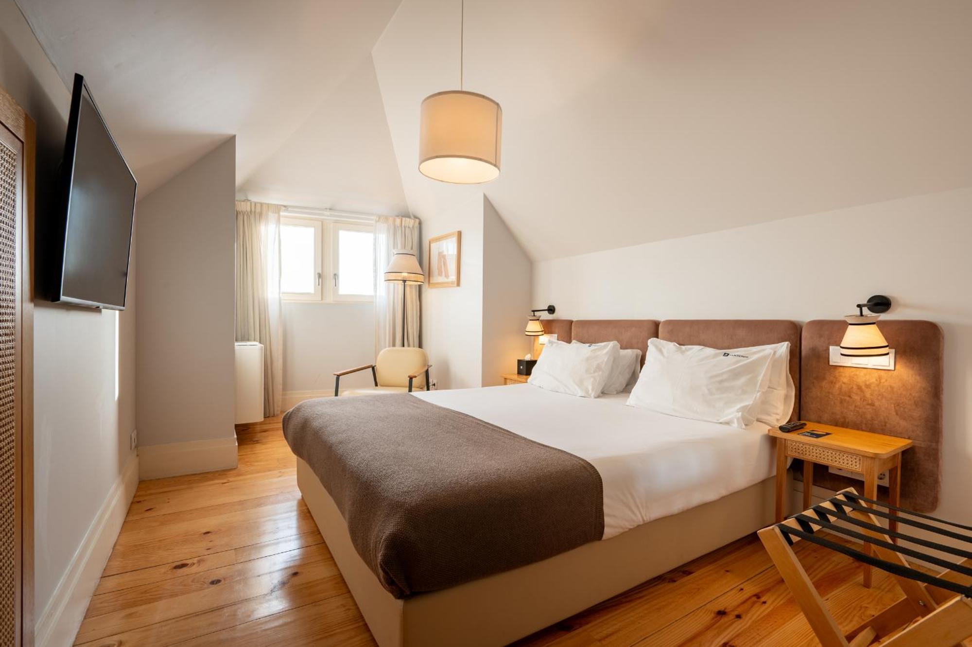 Deluxe Double Room River View
