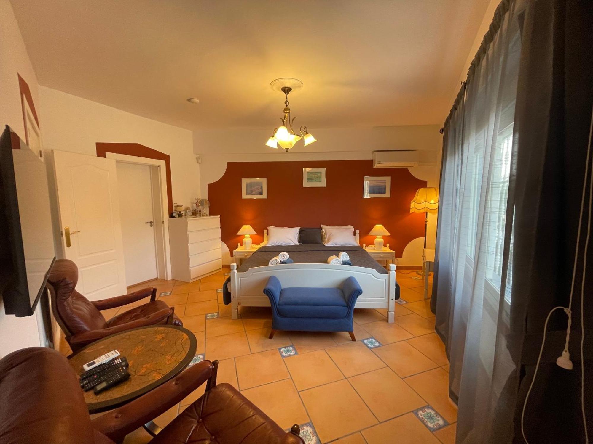 Queen Room