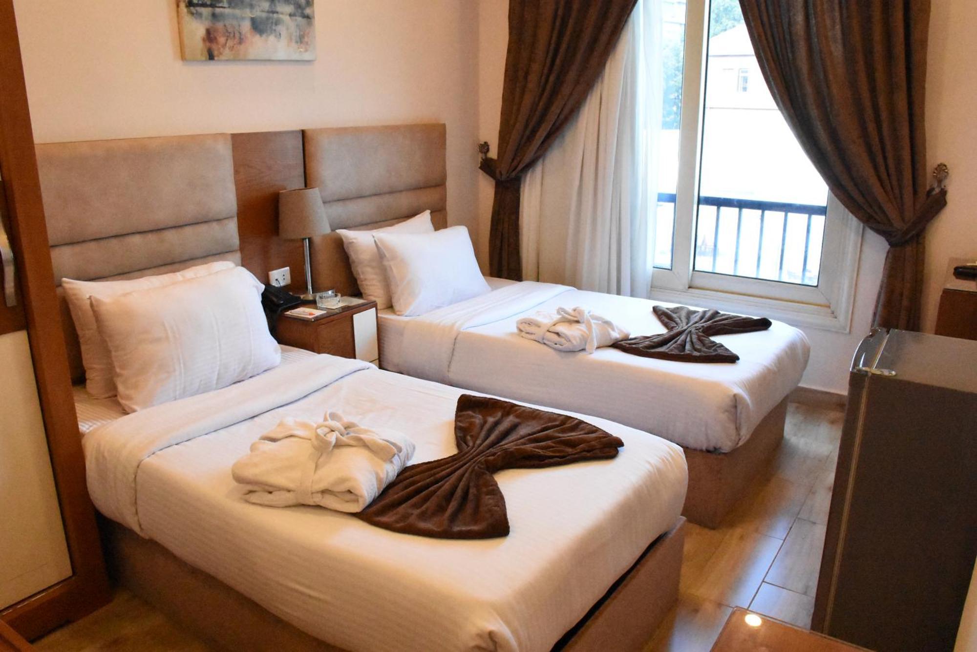 Deluxe Double Room,1589857258:JPEG