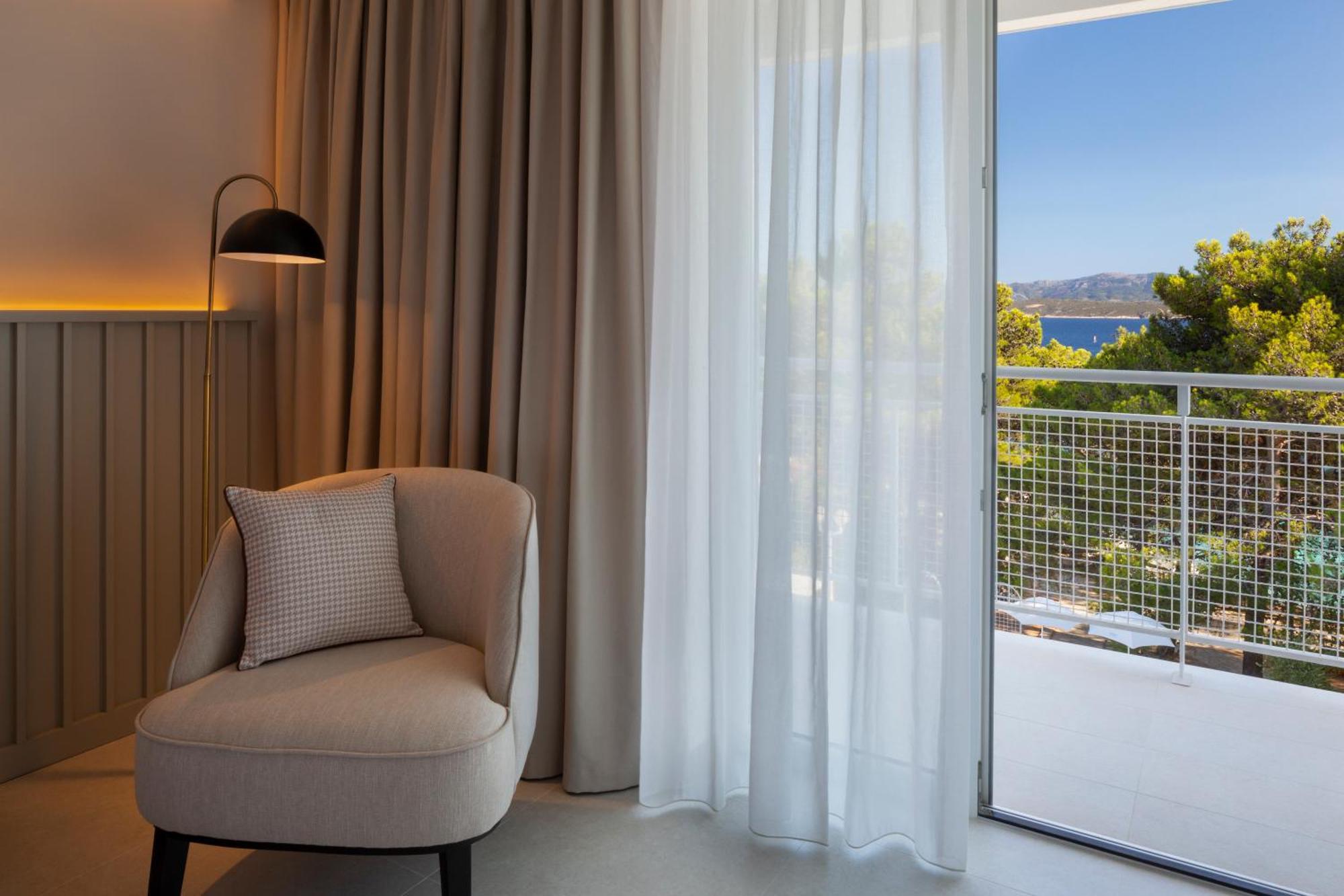 Standard Double or Twin Room Balcony Sea Side