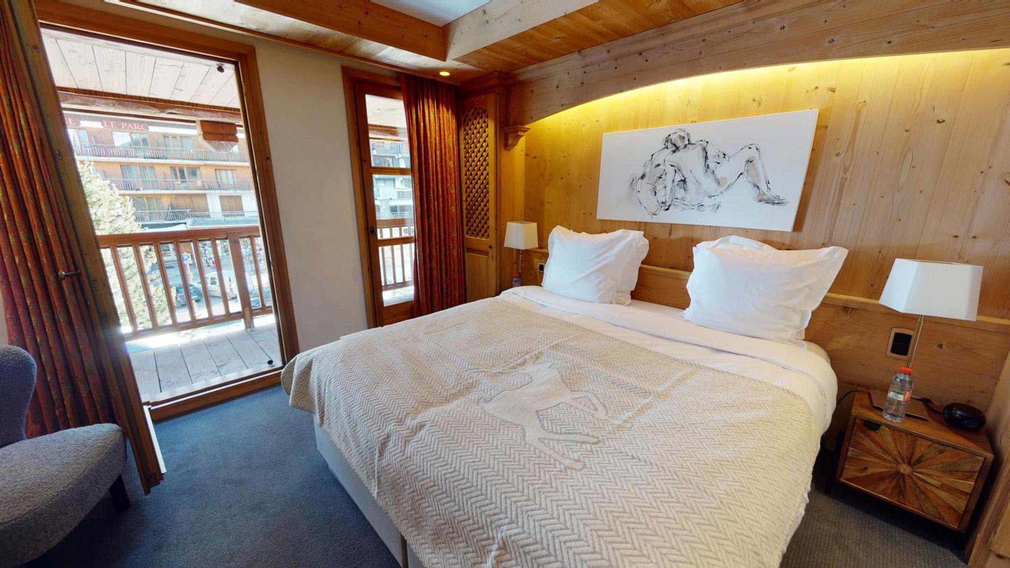 Deluxe Apartment