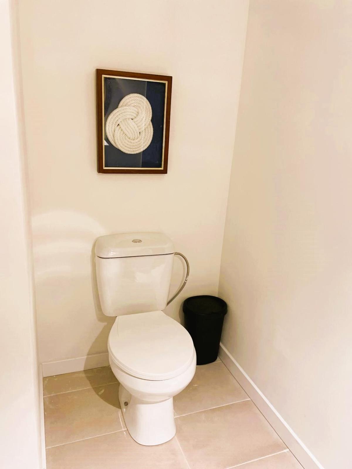 Double Room Private Bathroom