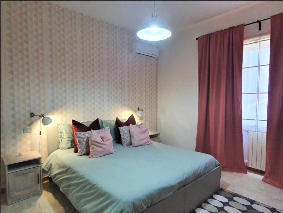 Double Room Private External Bathroom