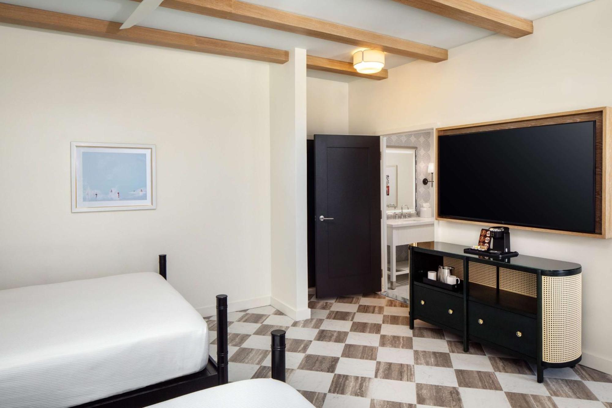 Queen Room Two Queen Beds View