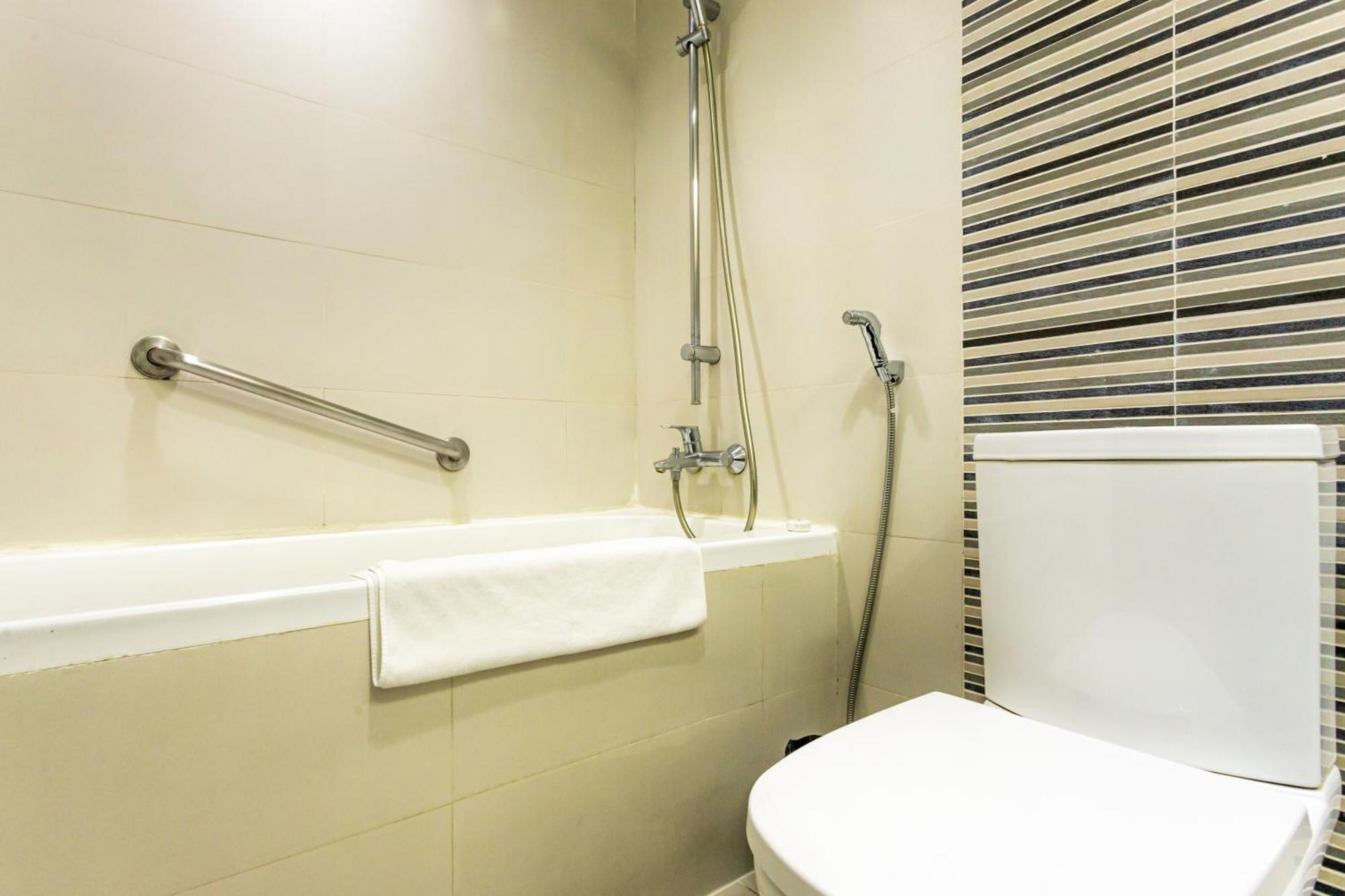 Deluxe King Or Twin Room Bathtub