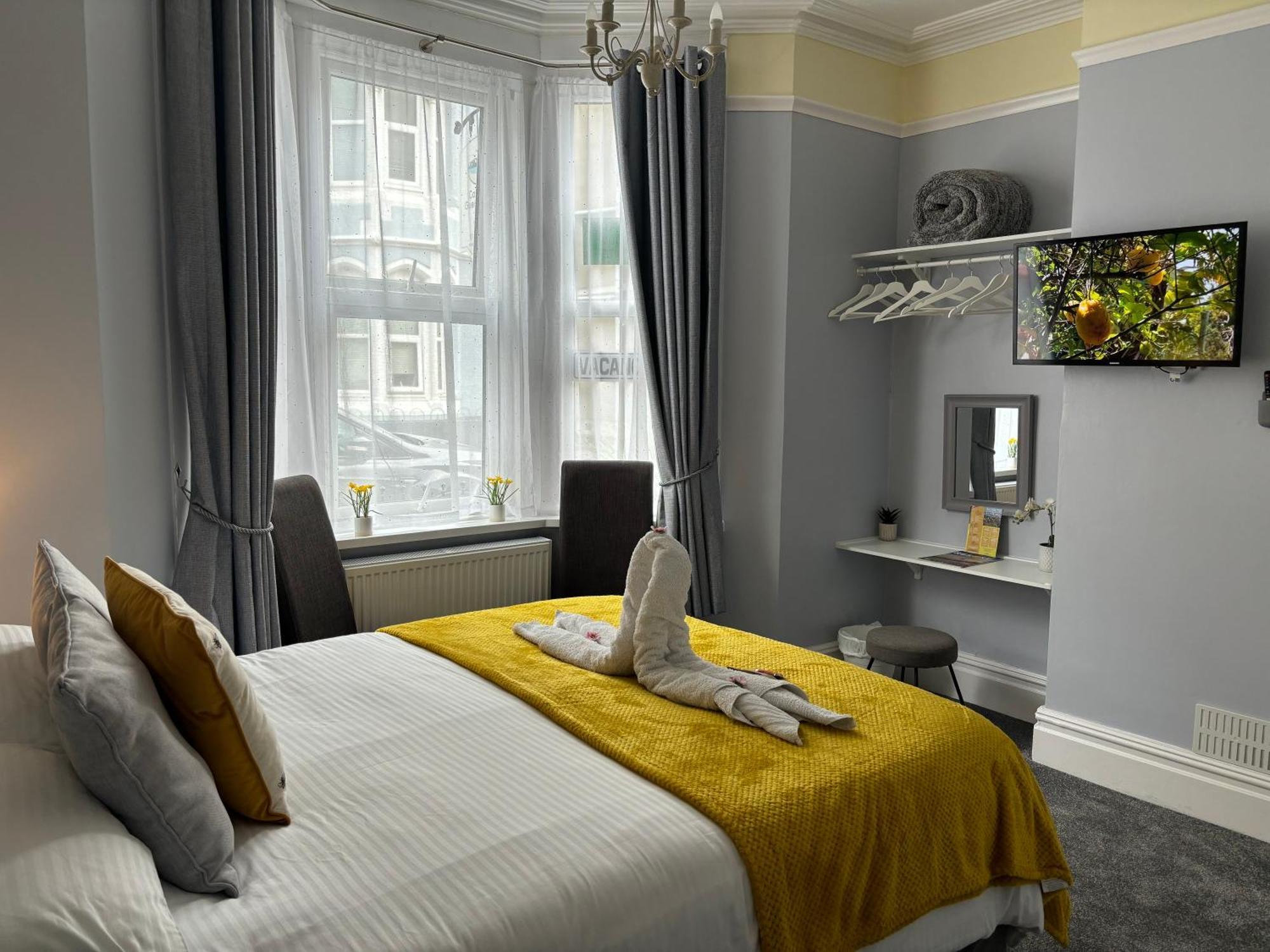 Deluxe Queen Room