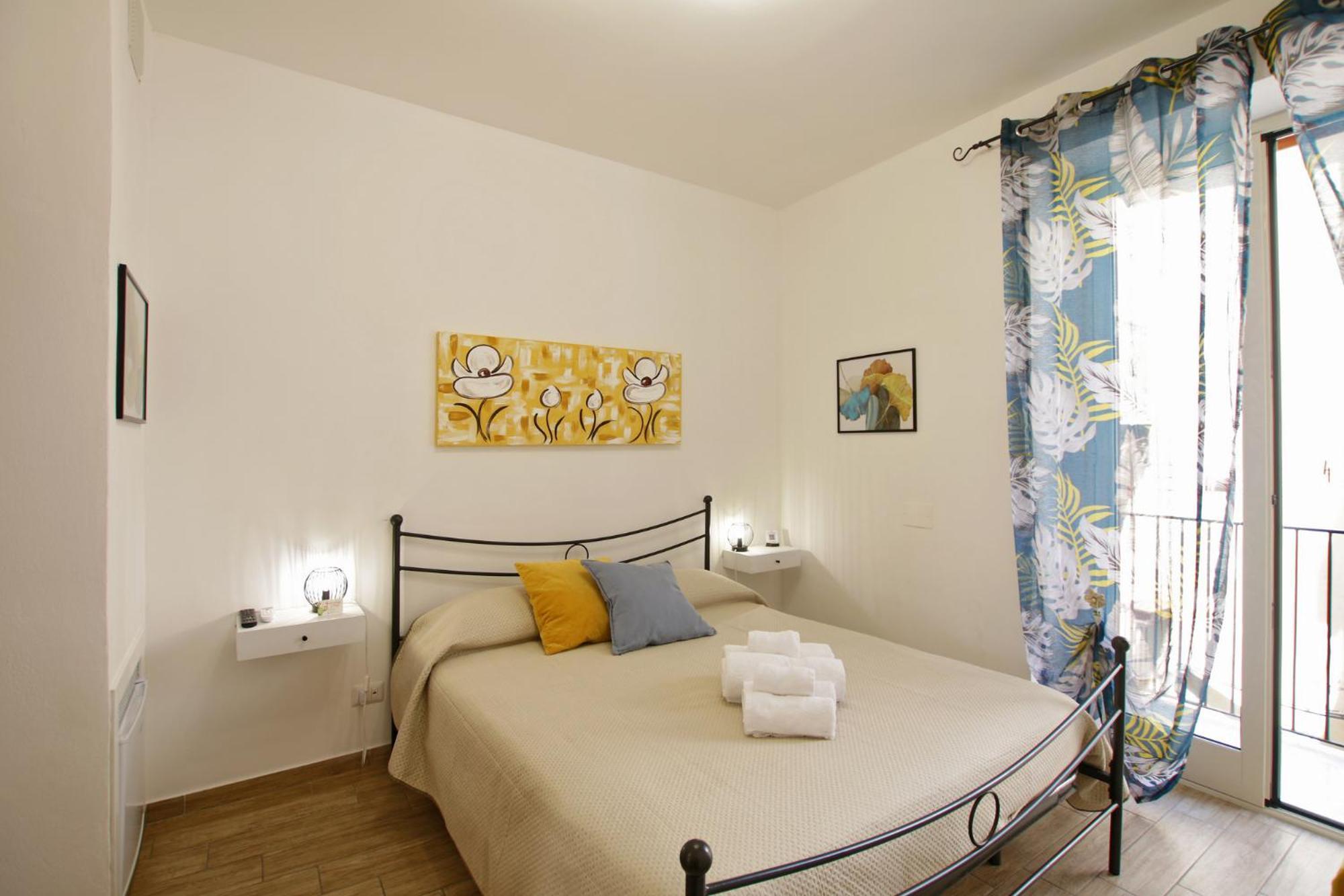 Double Room Private Bathroom