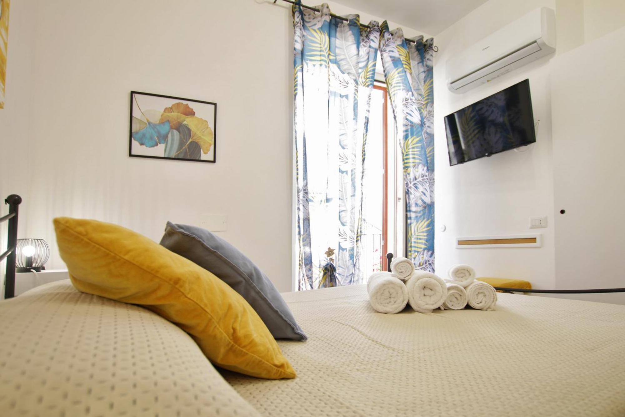Double Room Private Bathroom