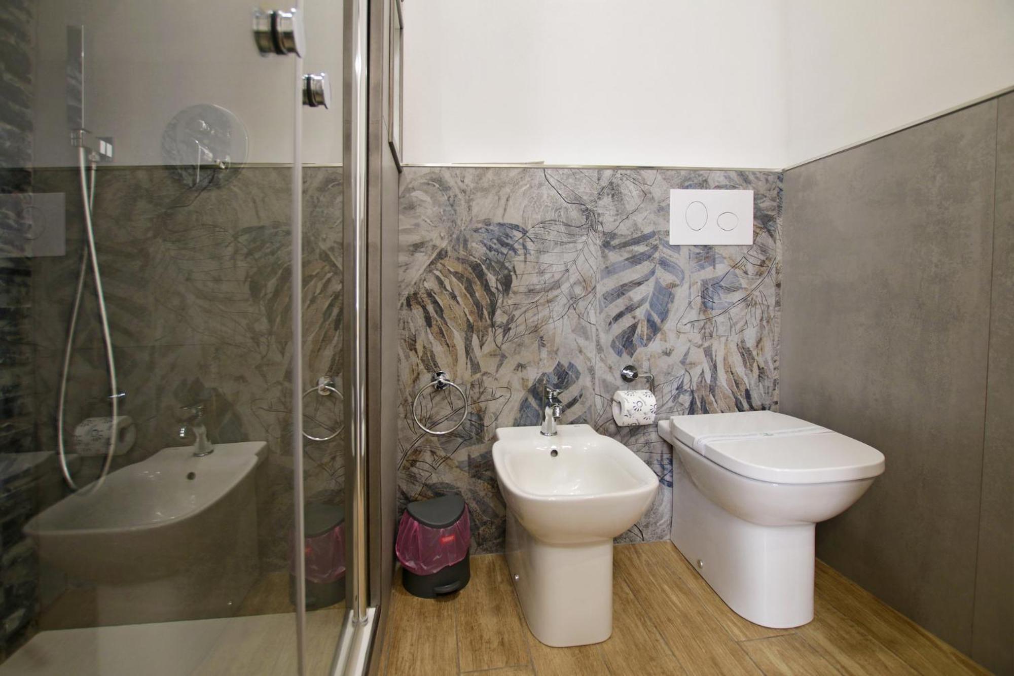 Double Room Private Bathroom