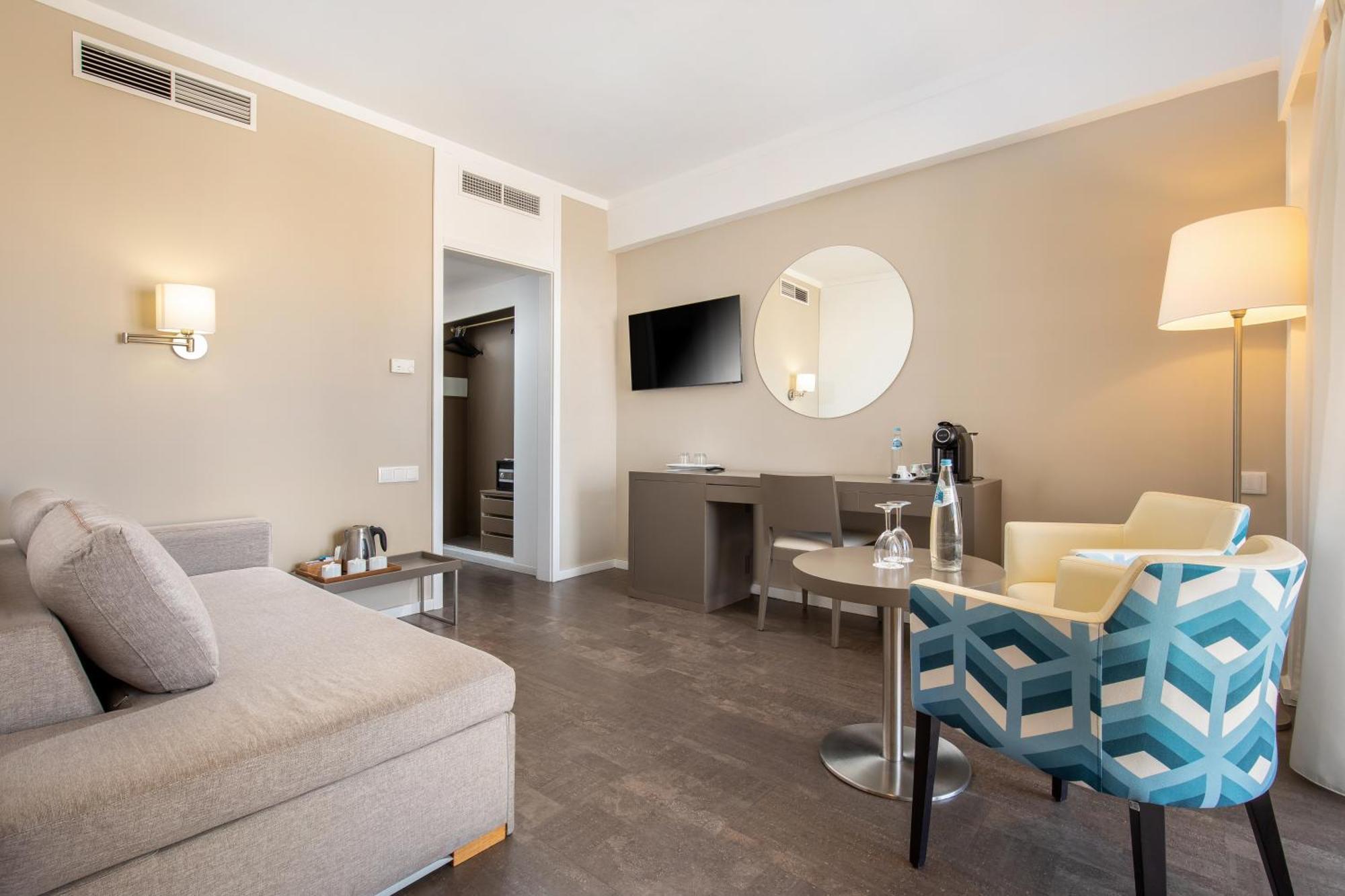 Suite City View