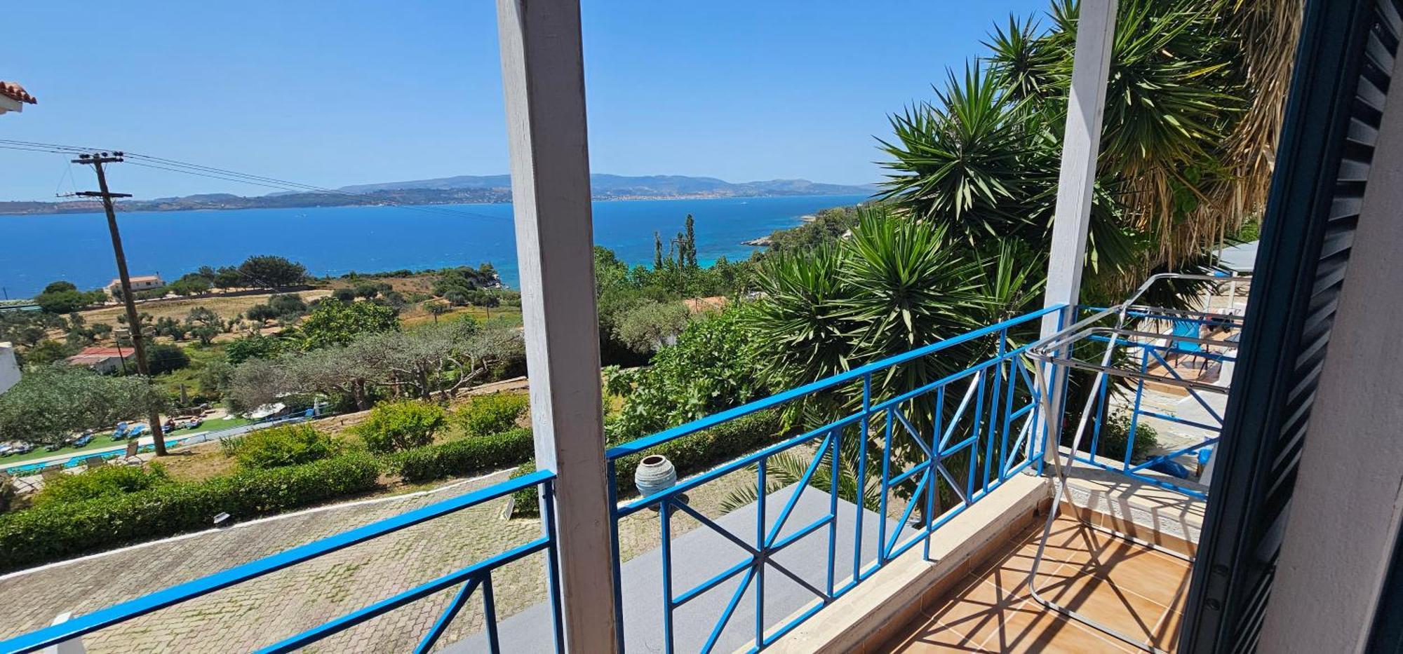 Studio Balcony