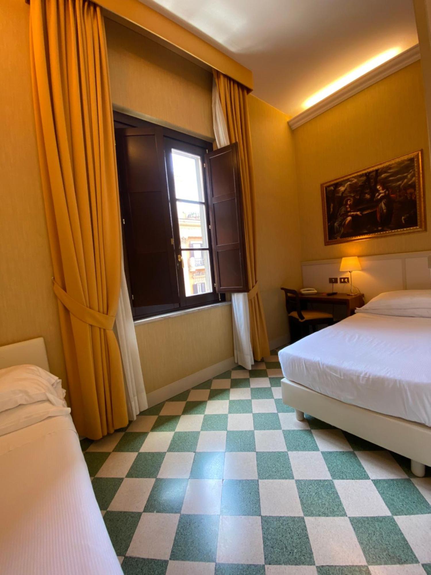 Economy Twin Room