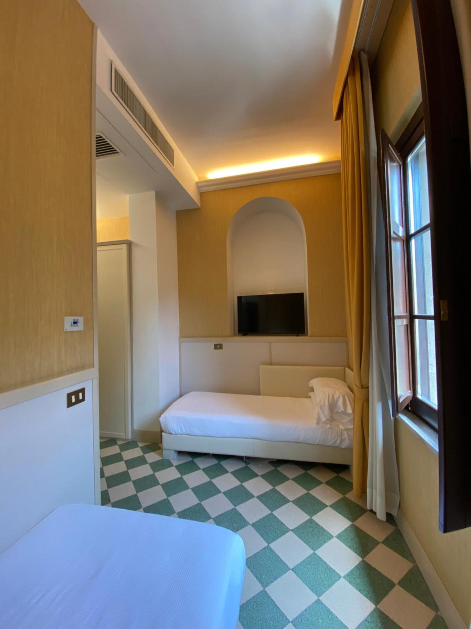 Economy Twin Room