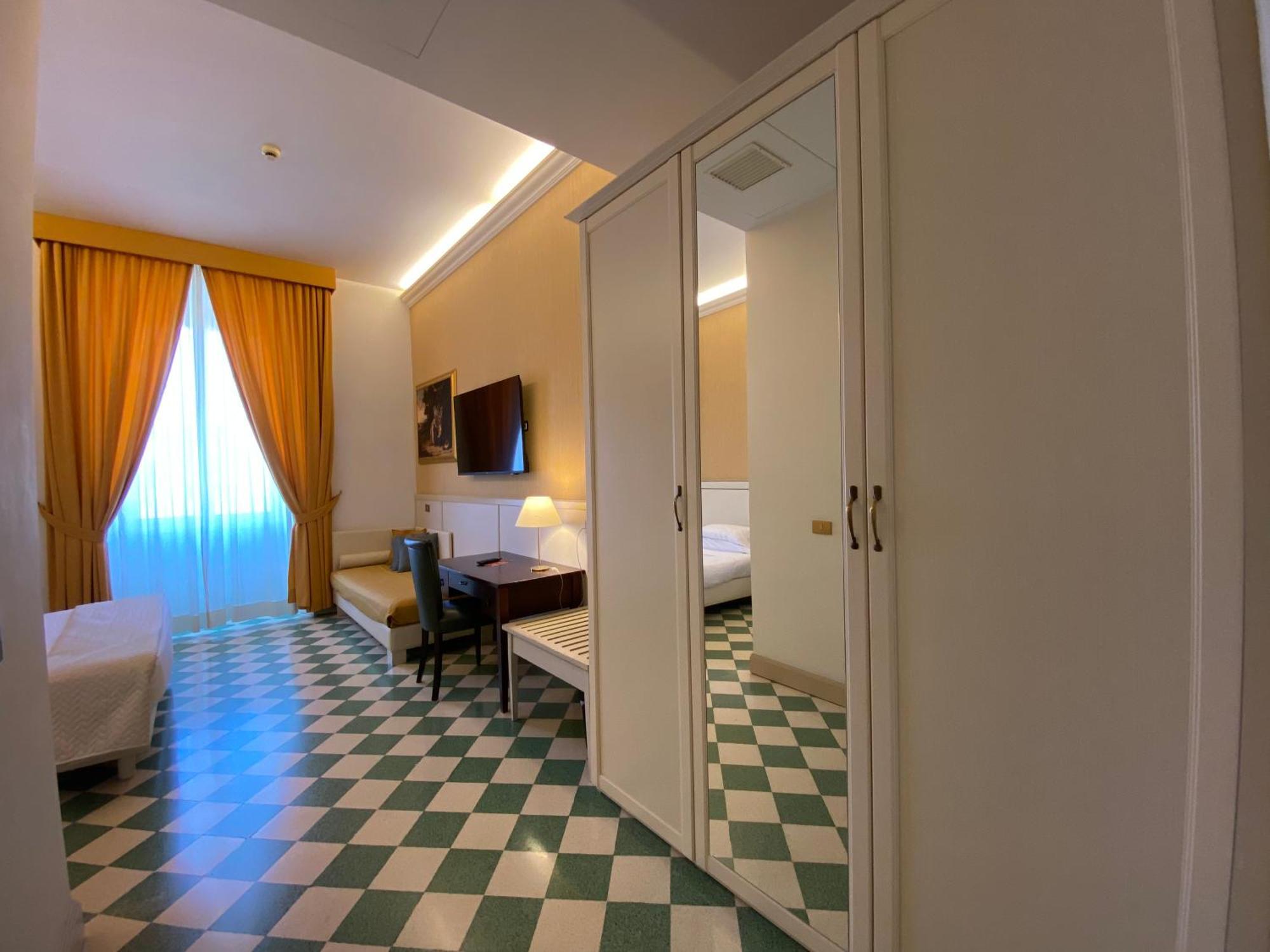 Superior Triple Room