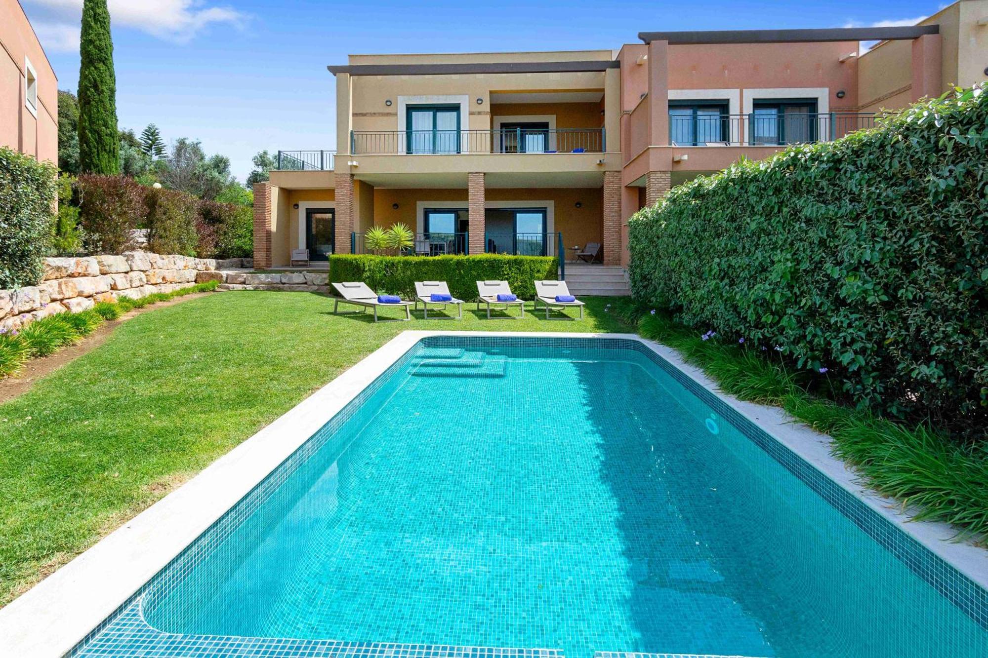 Duplex Three Bedroom Townhouse Private Pool