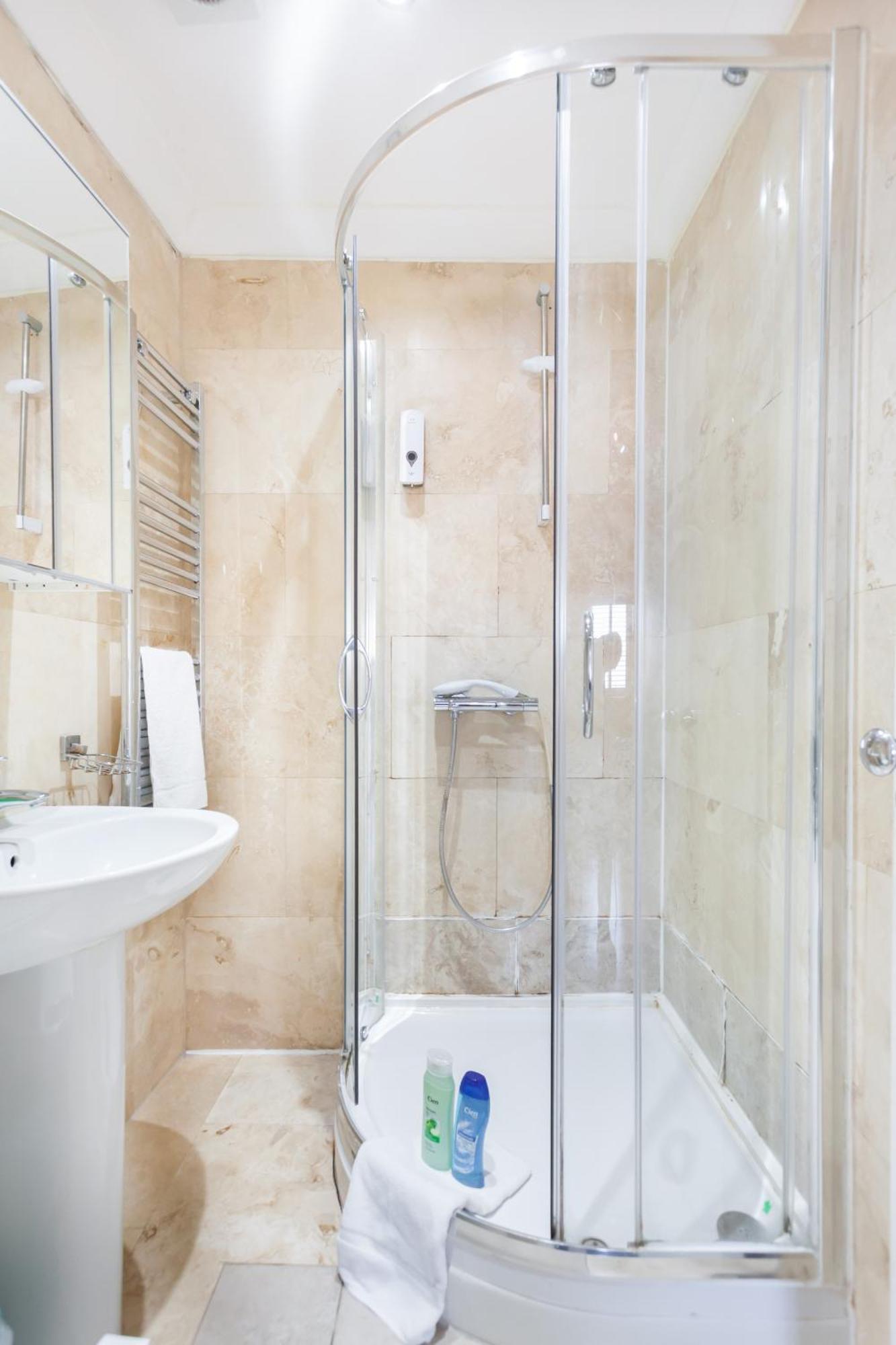 Apartment Shower