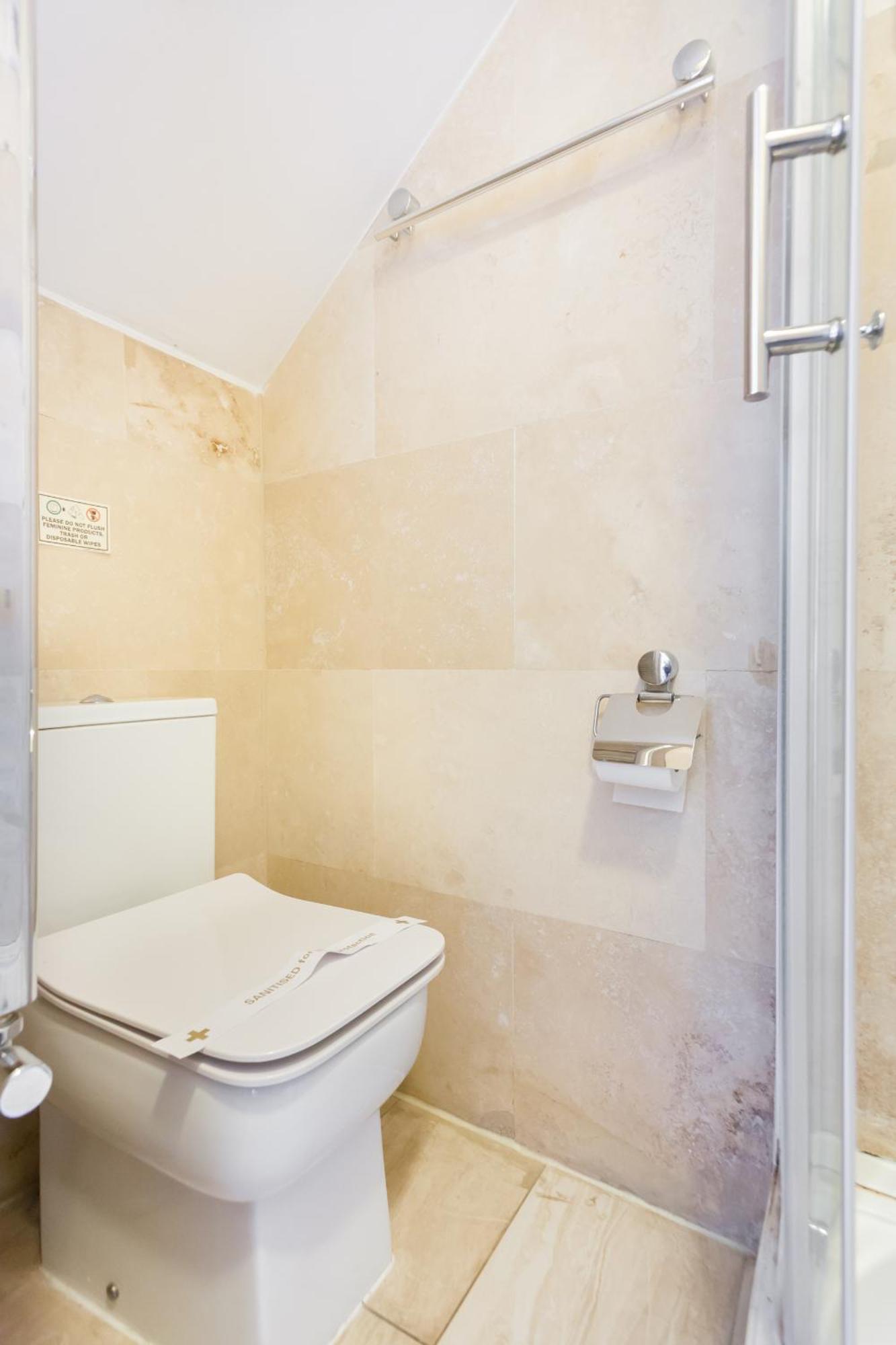 One-Bedroom Standard Apartment