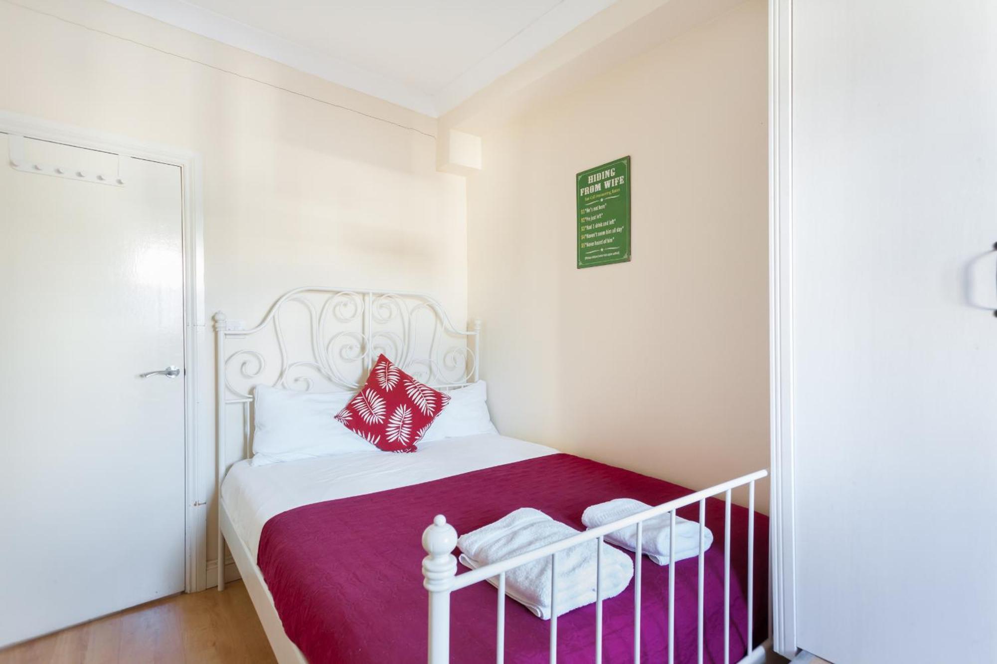 One-Bedroom Standard Apartment