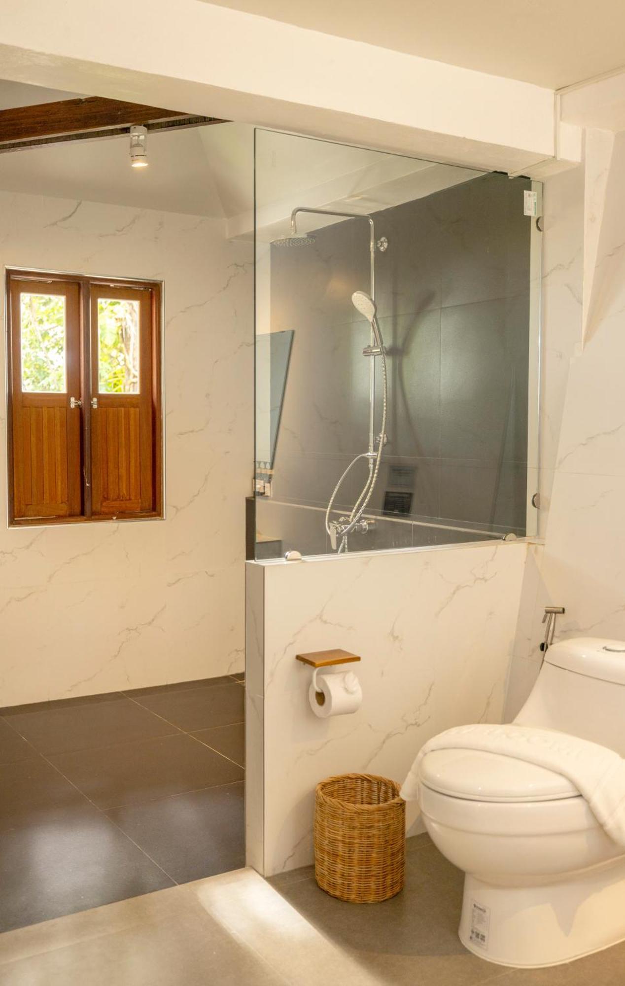 King Room Garden View