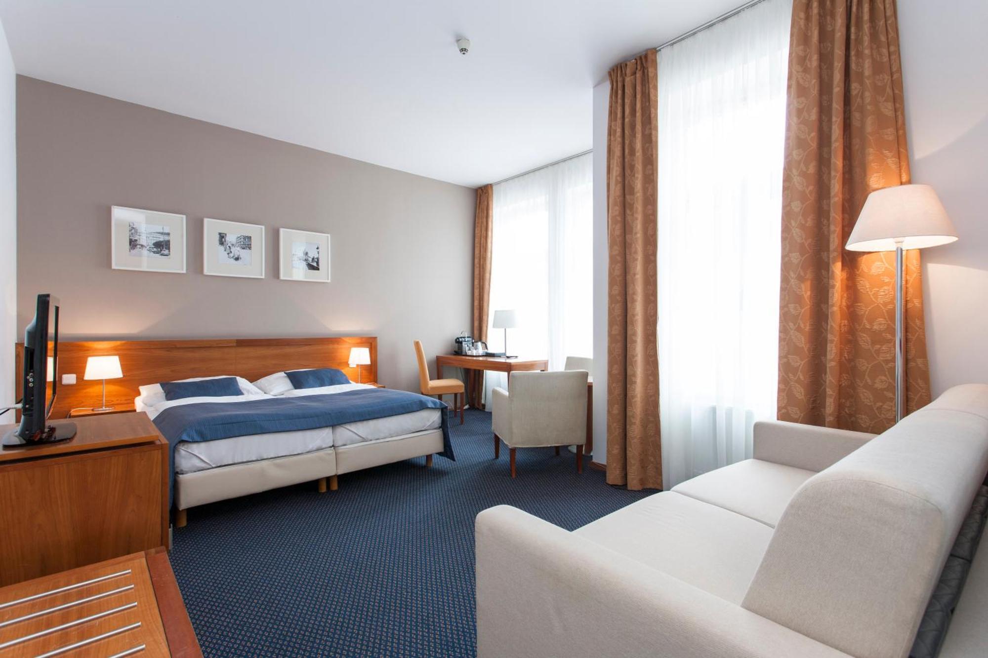 Deluxe Double or Twin Room