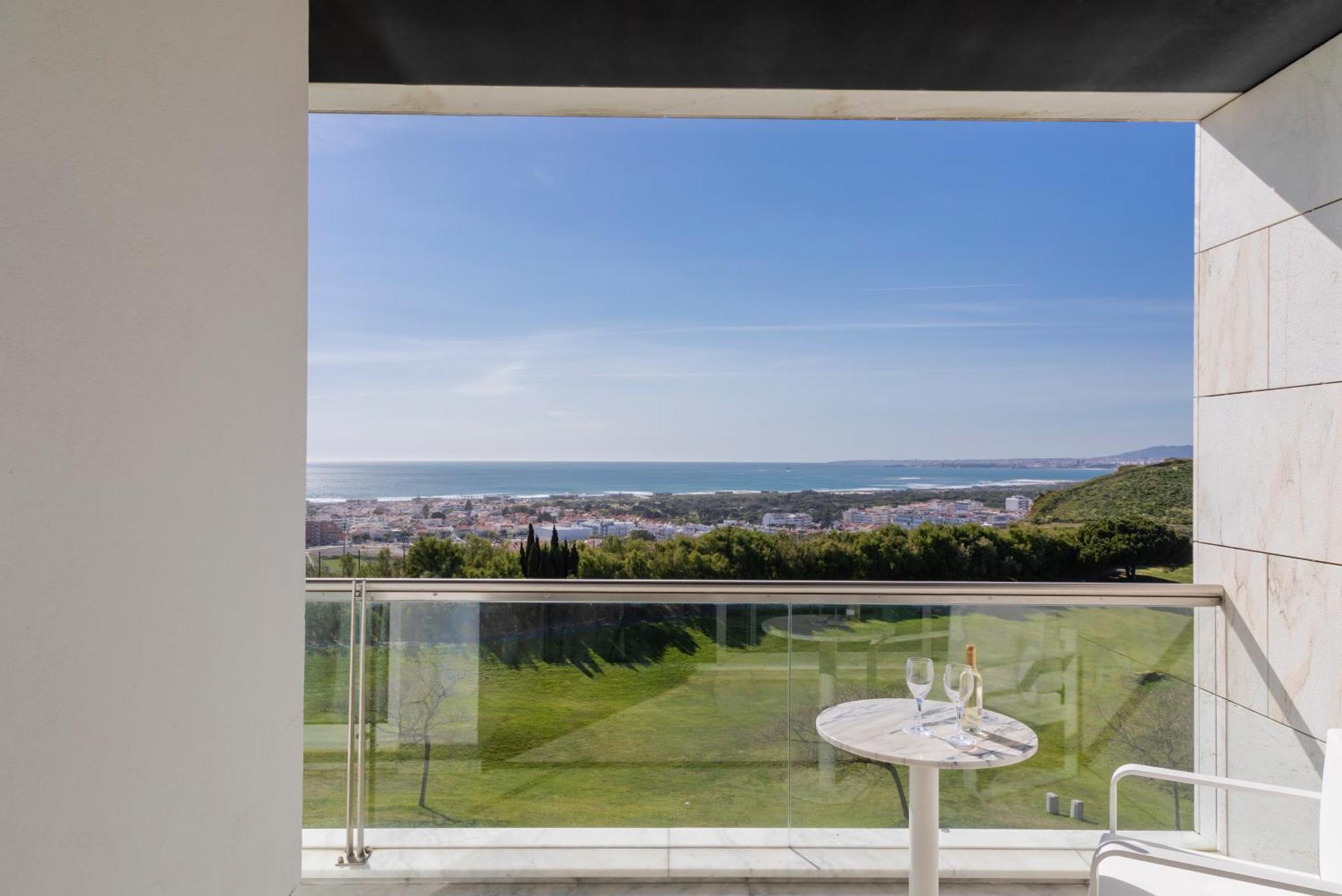 Standard Twin Room Balcony Sea View