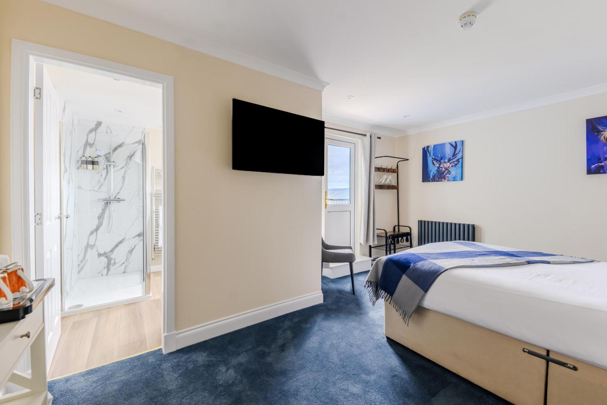 Standard Double Room Lake View