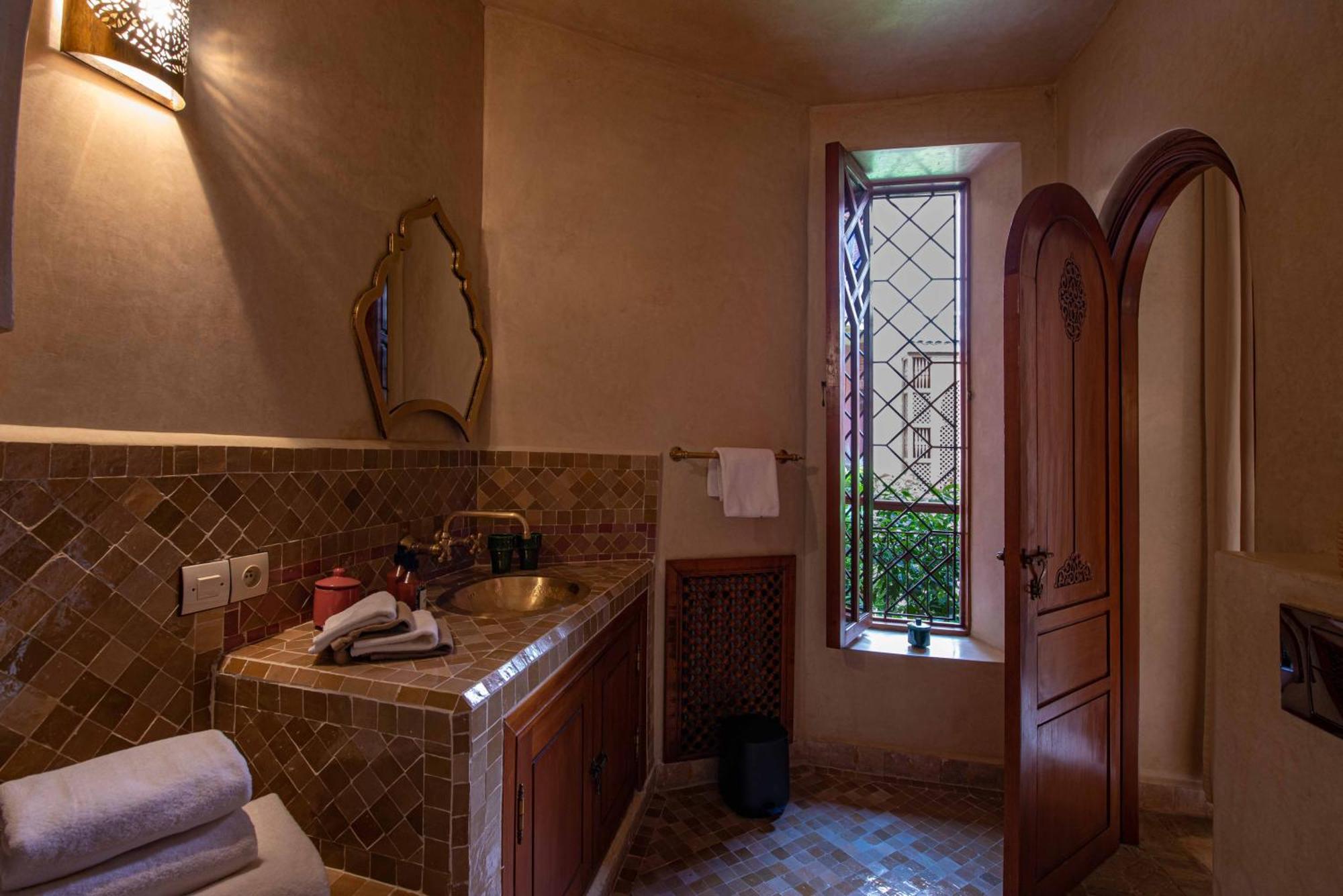 Deluxe Suite Limoun