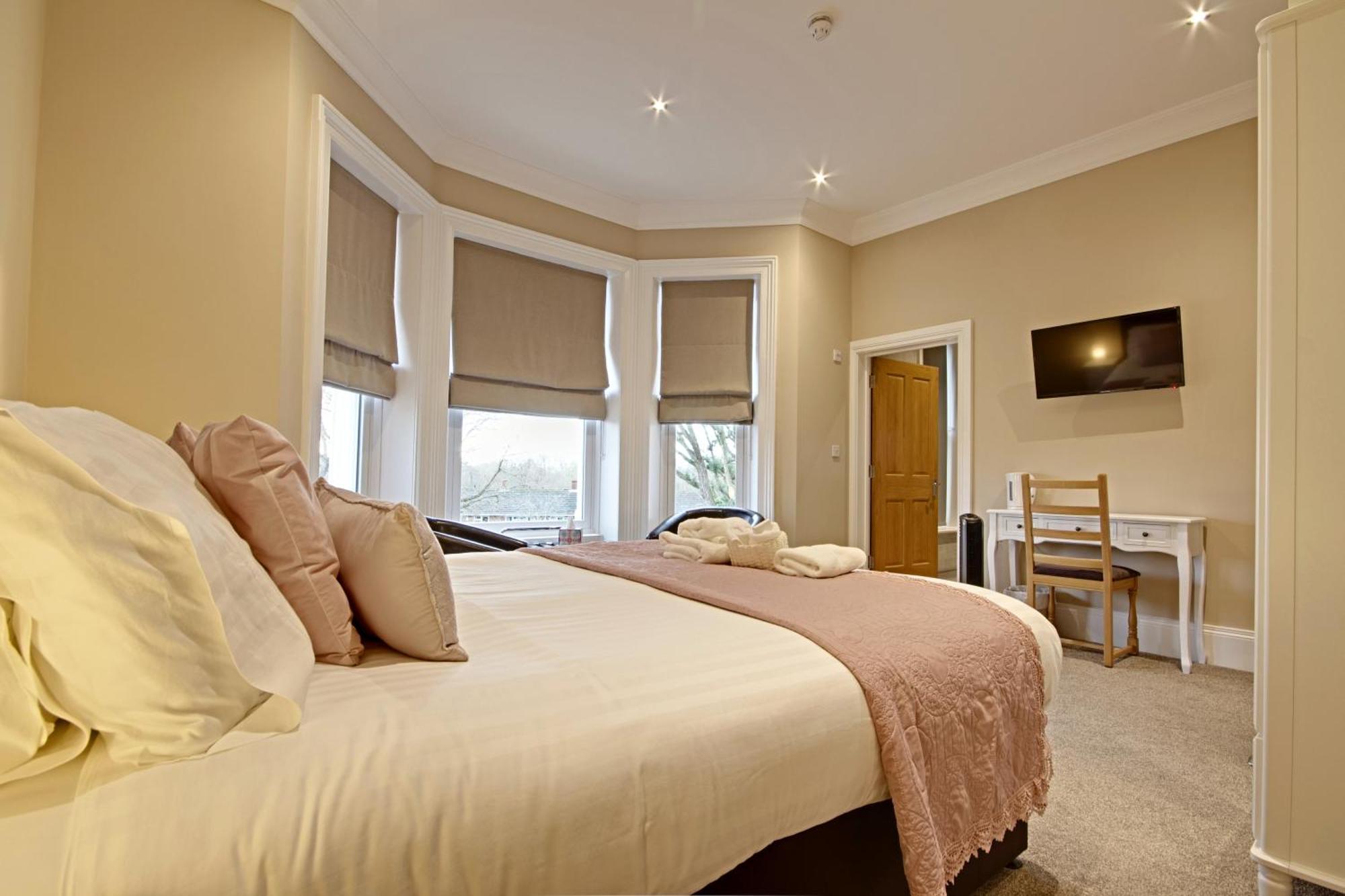 Deluxe King Room