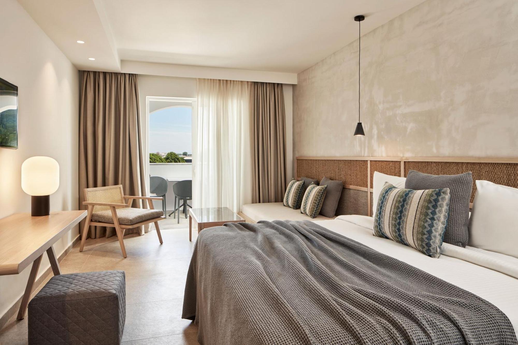 Superior Double Room Inland View