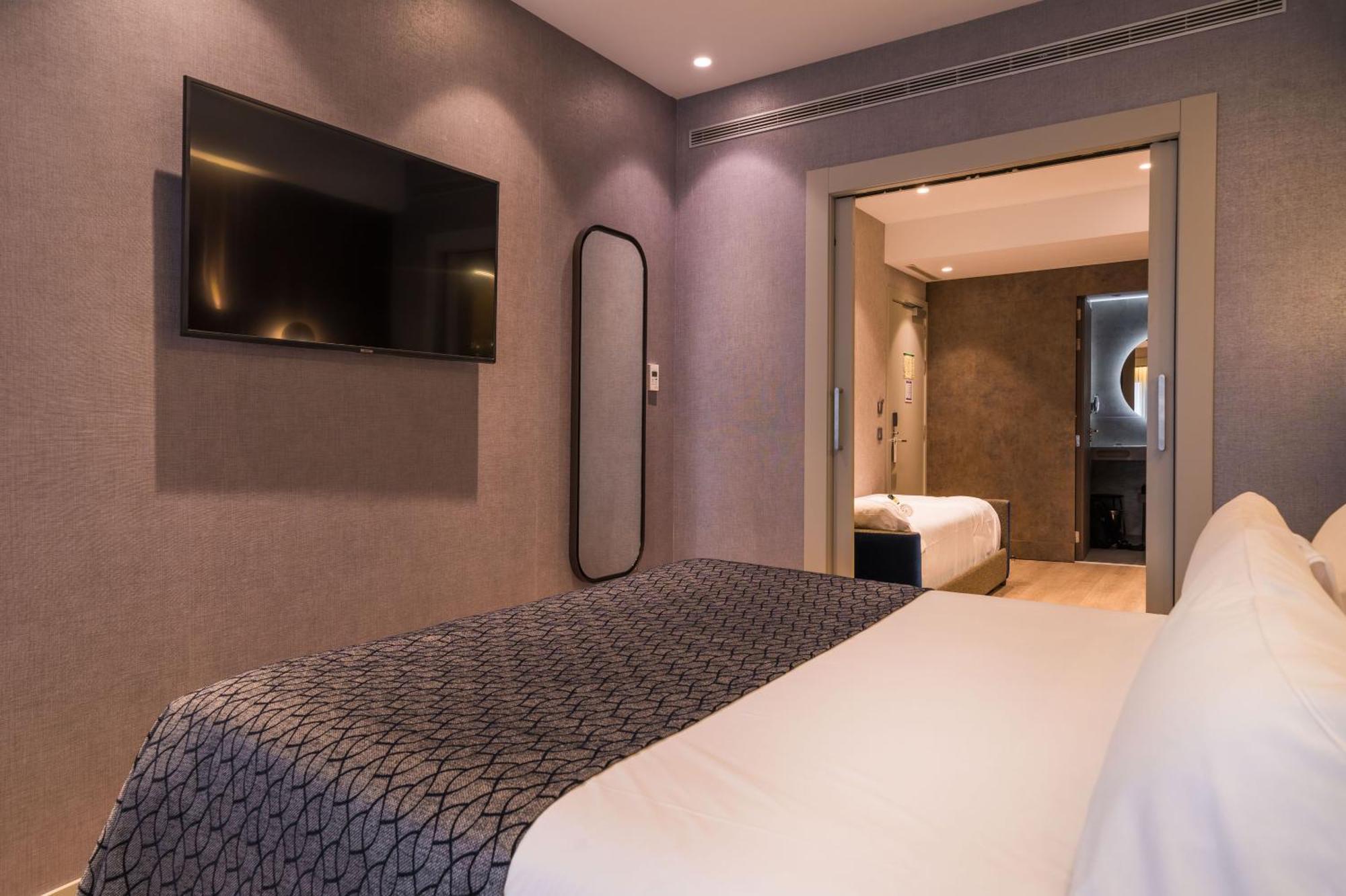 Triple Junior Suite Room