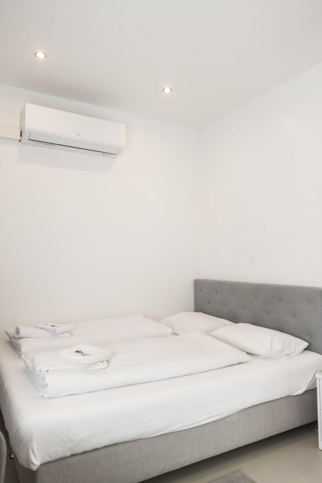 Double Room Private External Bathroom