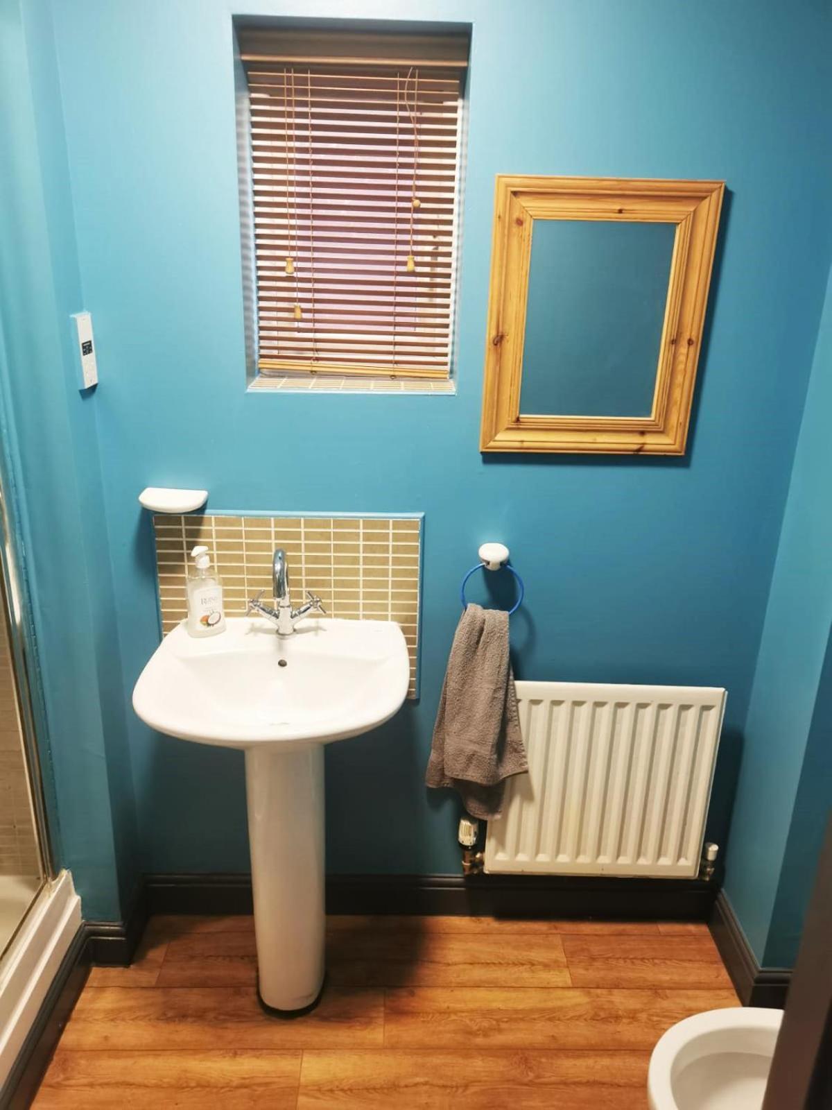 Family Room Private Bathroom