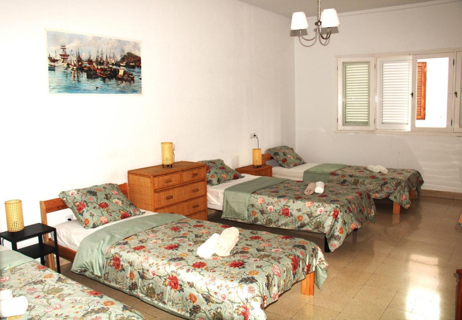 Bed 6-Bed Mixed Dormitory Room