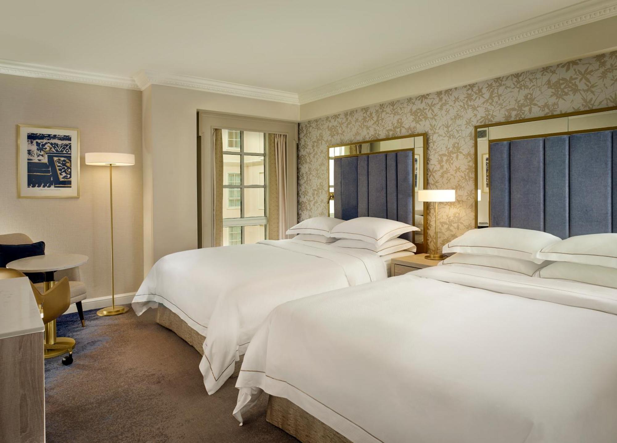 Deluxe Double Room Two Double Beds Atrium View