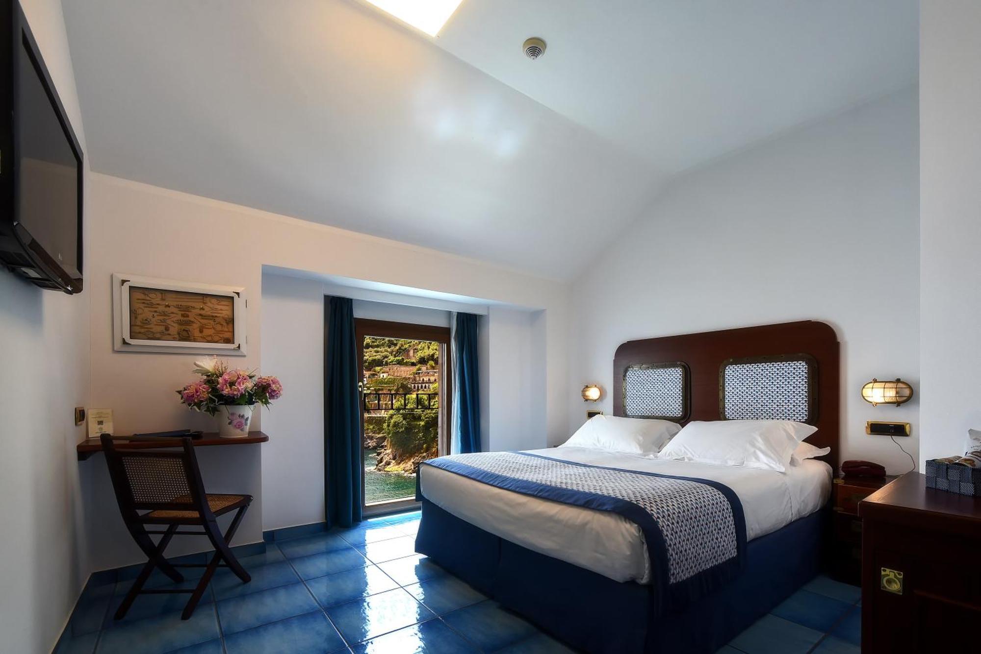 Comfort Double or Twin Room Sea View