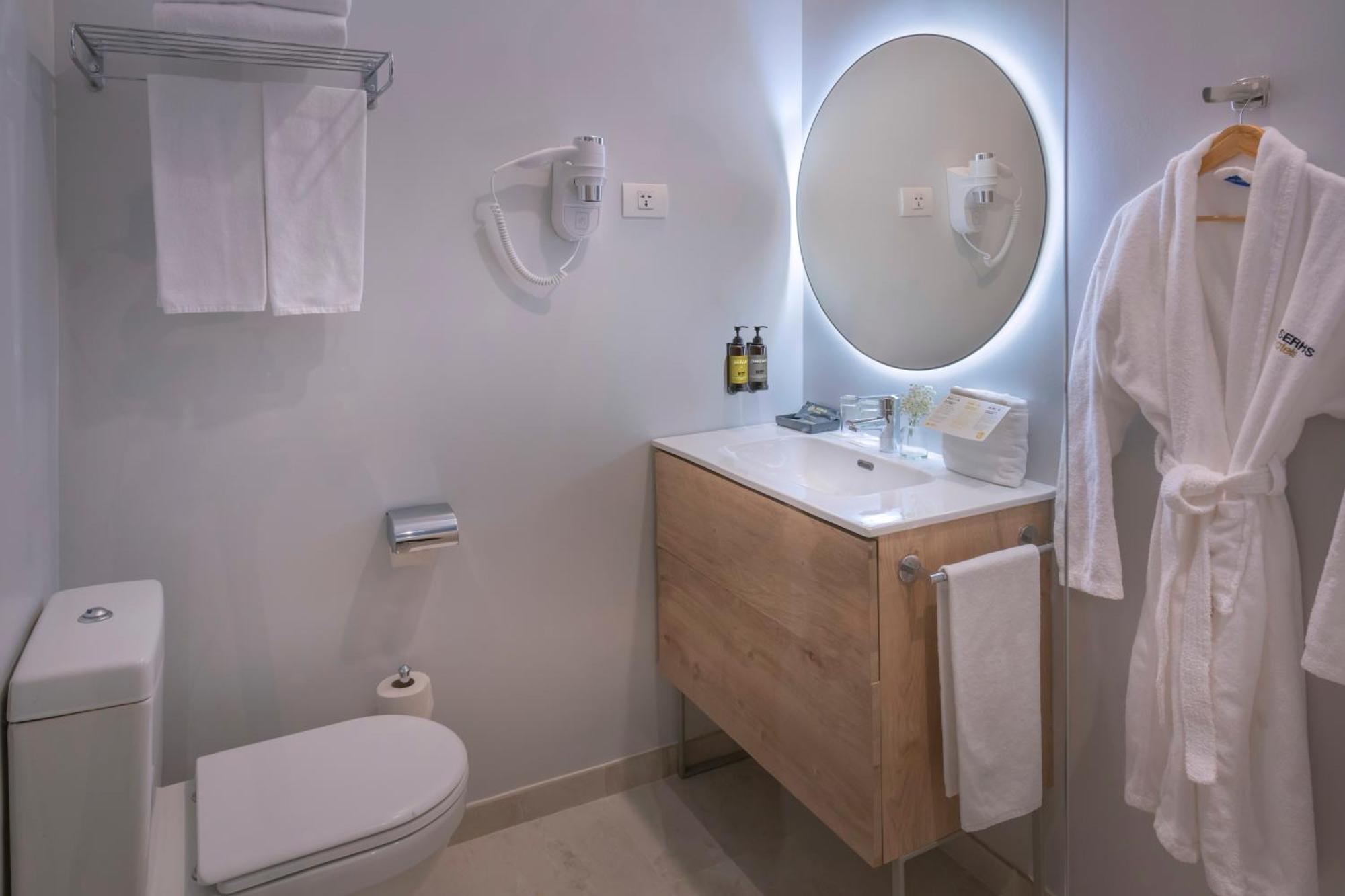 Double or Twin Room Single Use,1594694874:JPEG