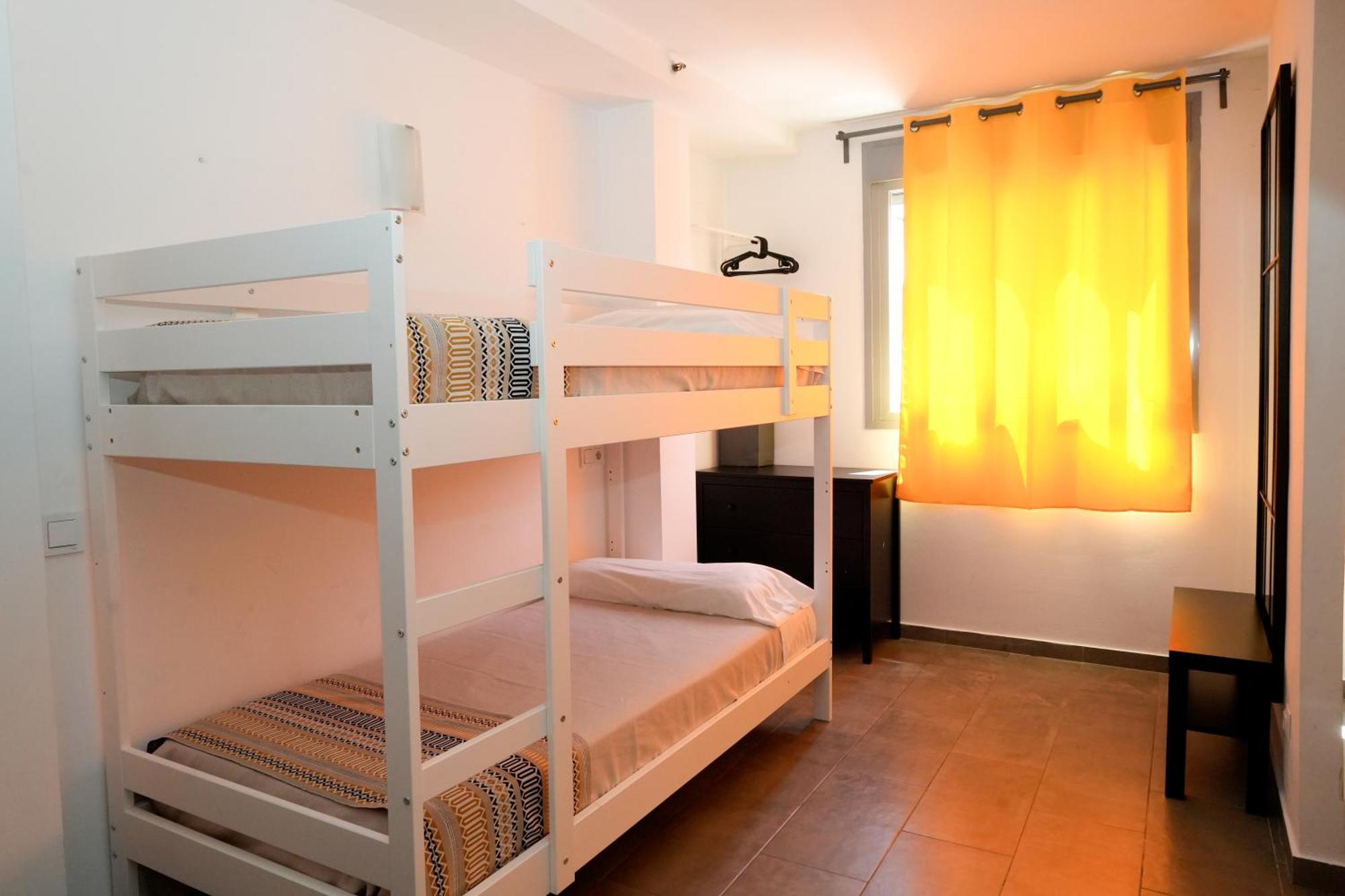 Quadruple Room Private Bathroom