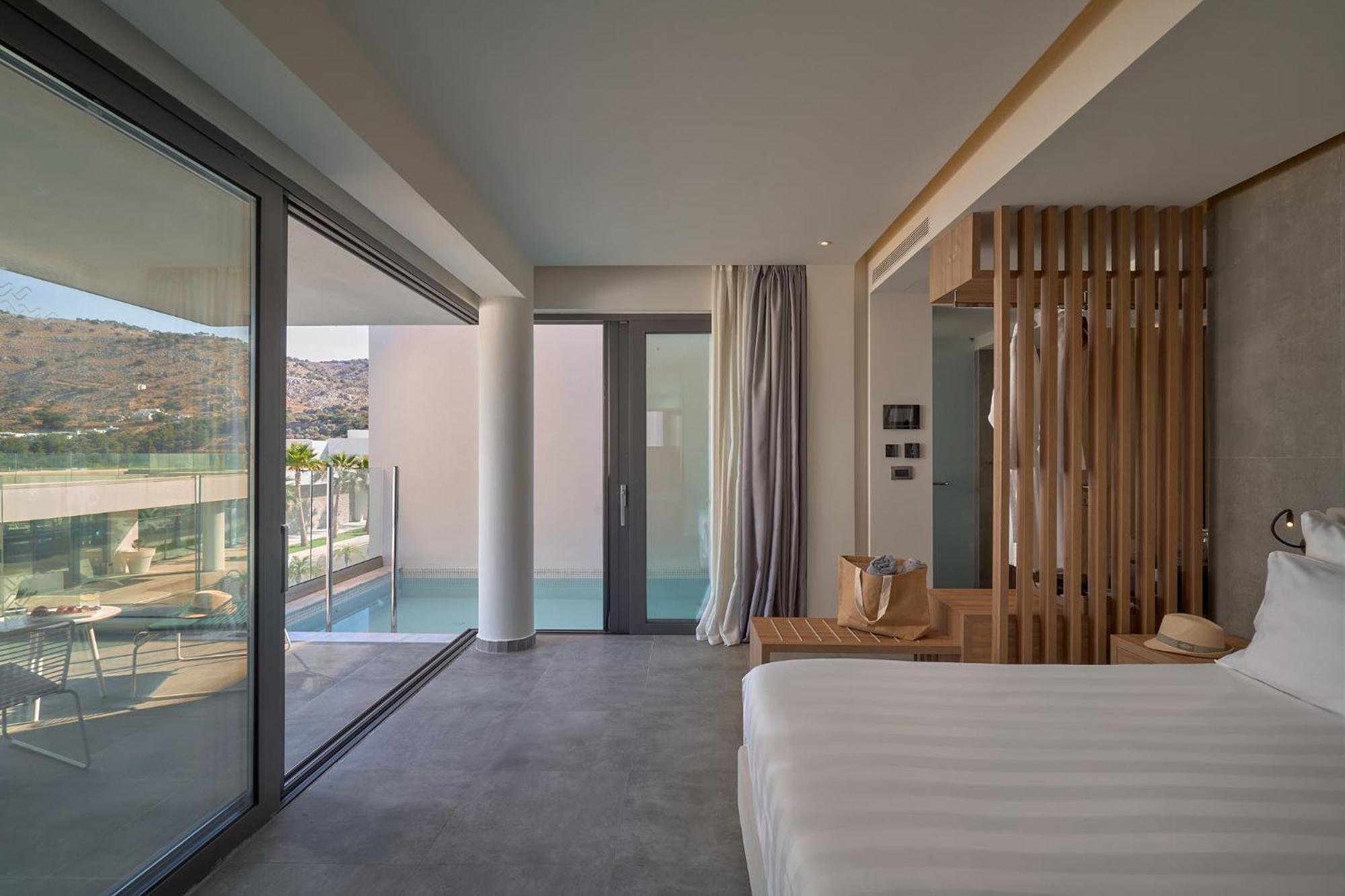 Junior Suite Private Pool & Inland View