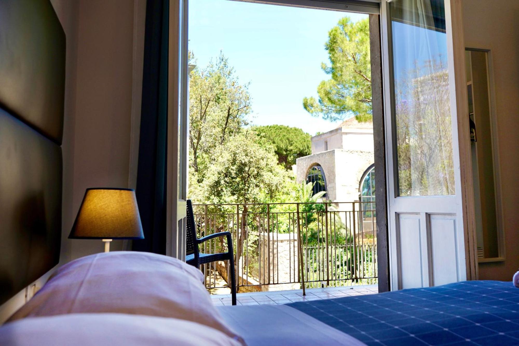 Deluxe Double Room Balcony