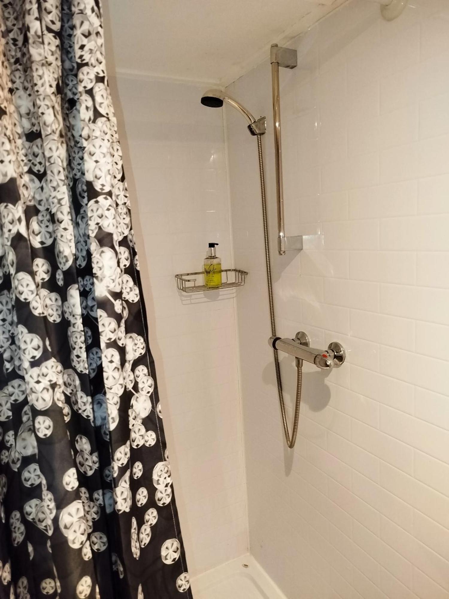 Triple Room,1594843308:JPEG
