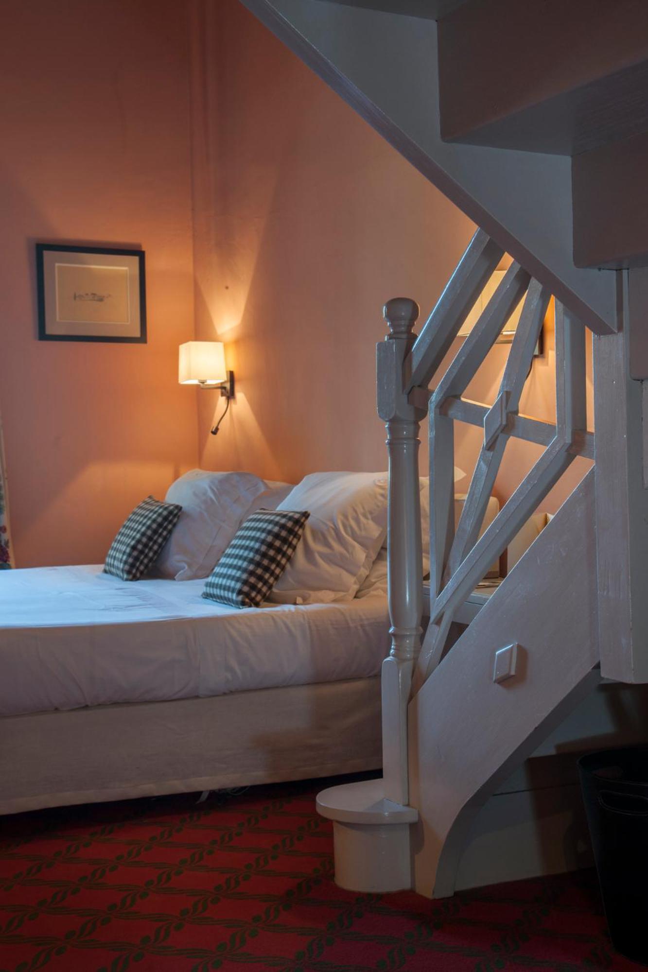 Double or Twin Room 4