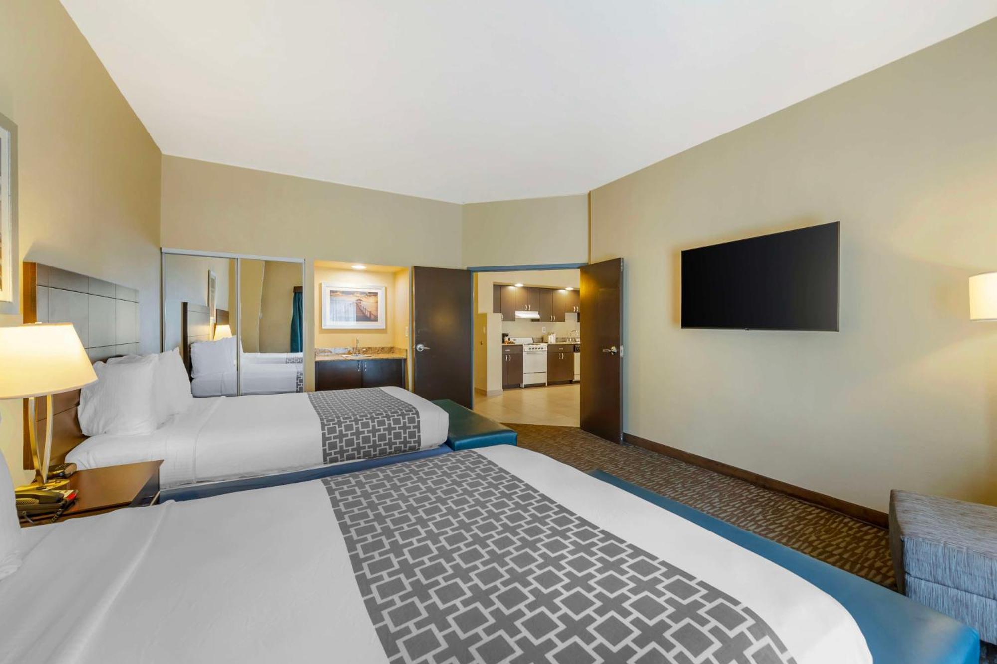 Queen Suite 2 Queen Beds
