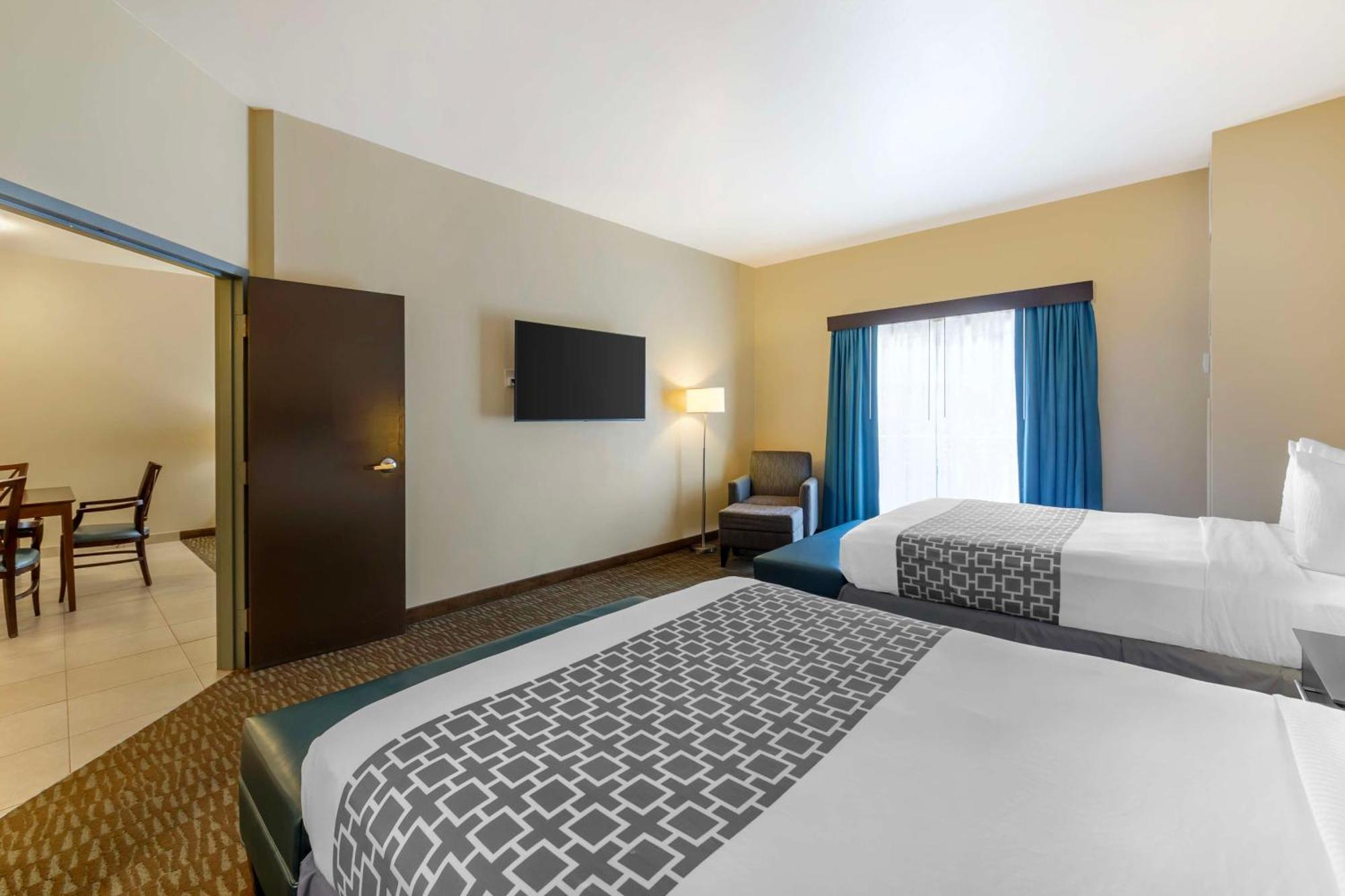 Queen Suite 2 Queen Beds