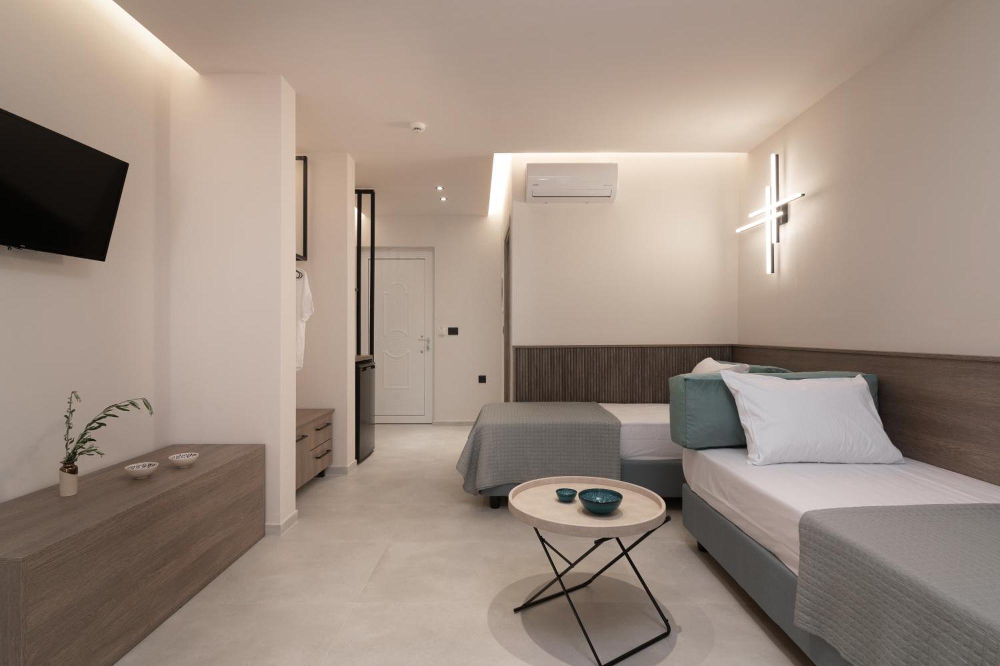 Deluxe Family Room