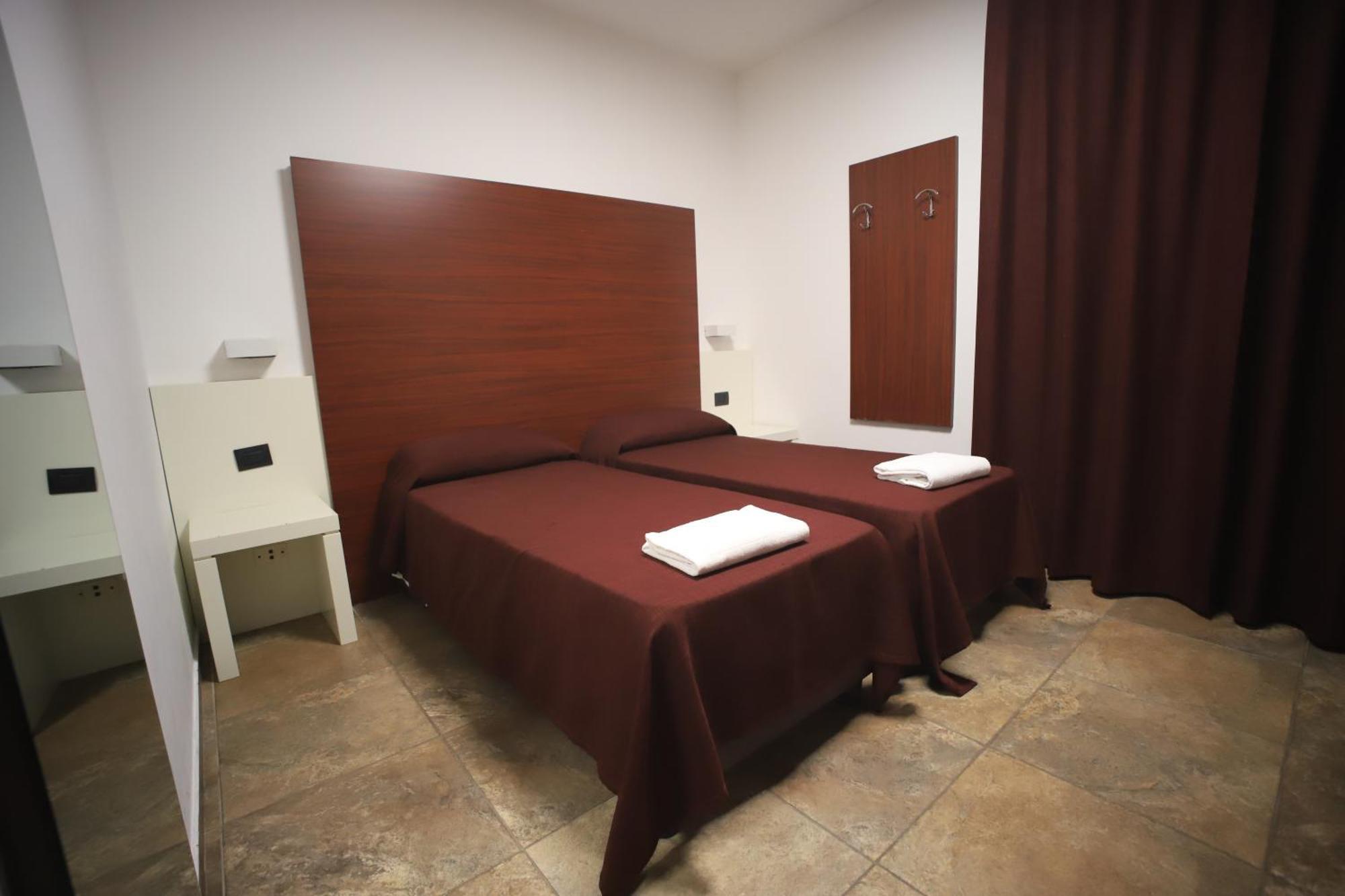 Economy Twin Room