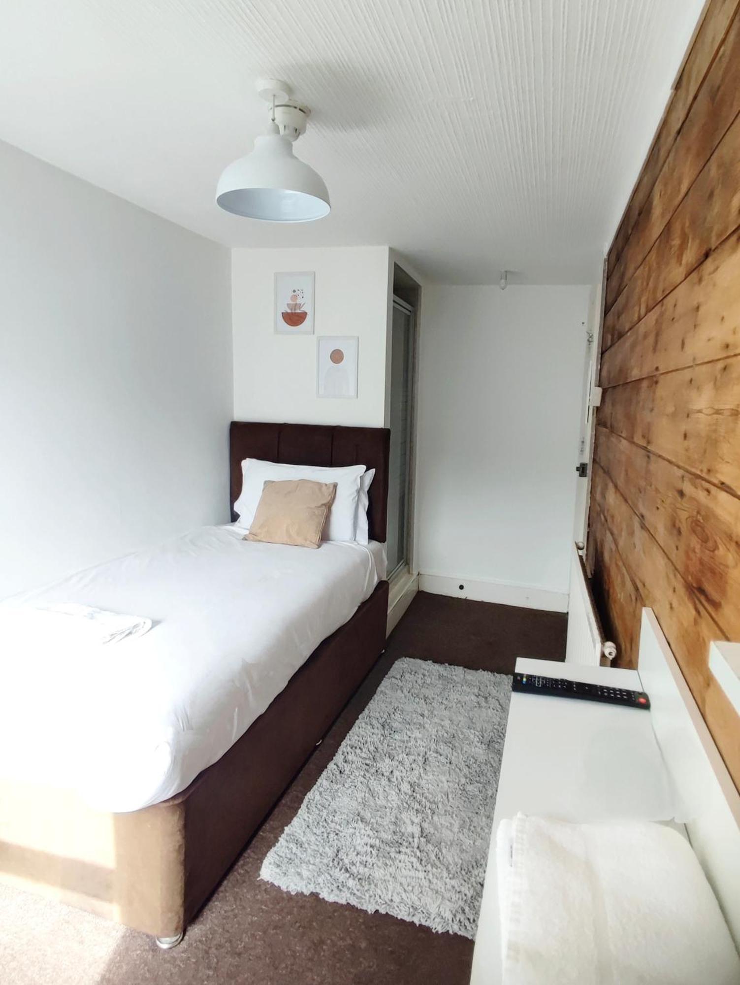 Single Room Shower