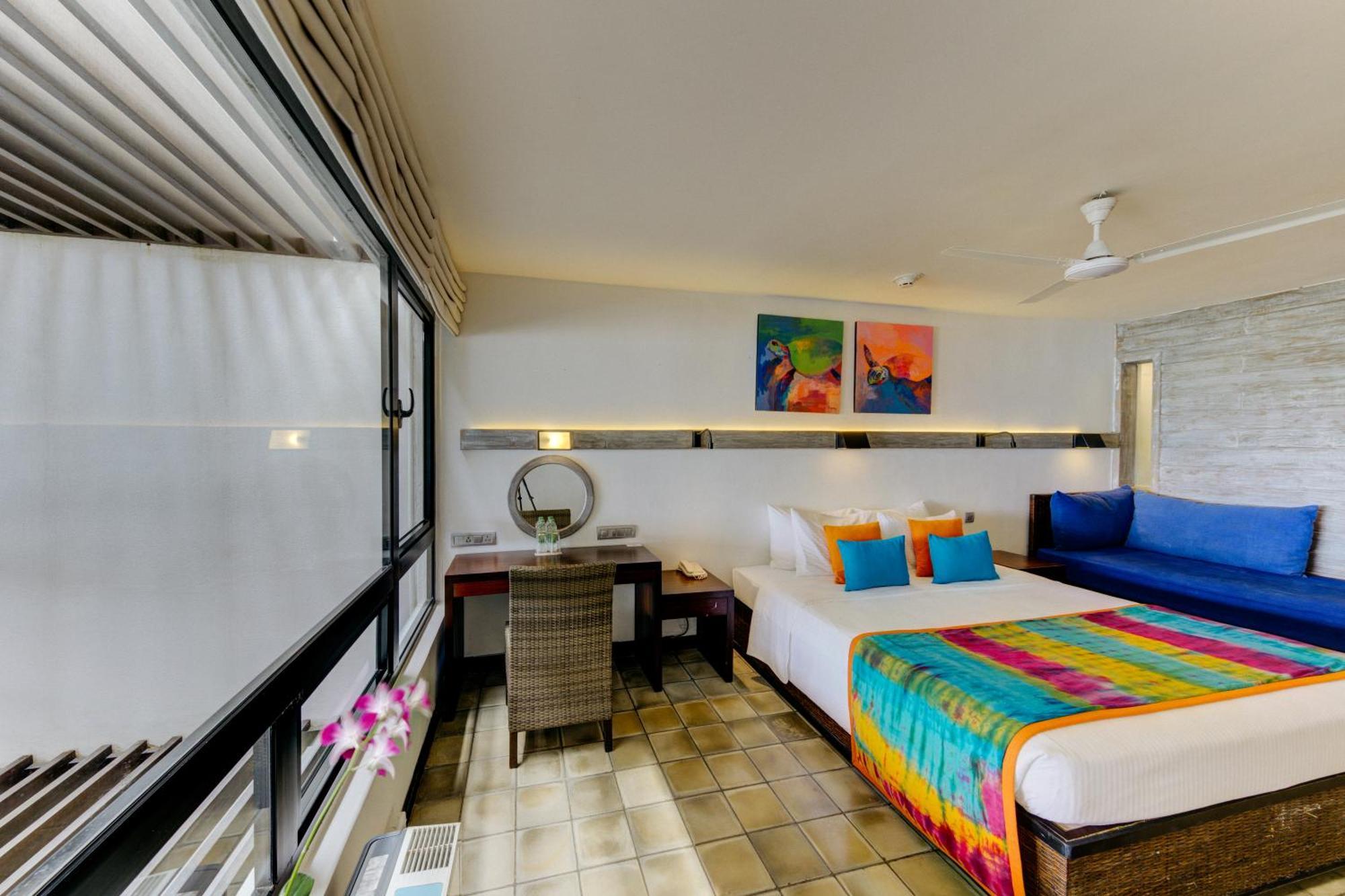 Ocean Vista King Room Balcony on F&B on SPA