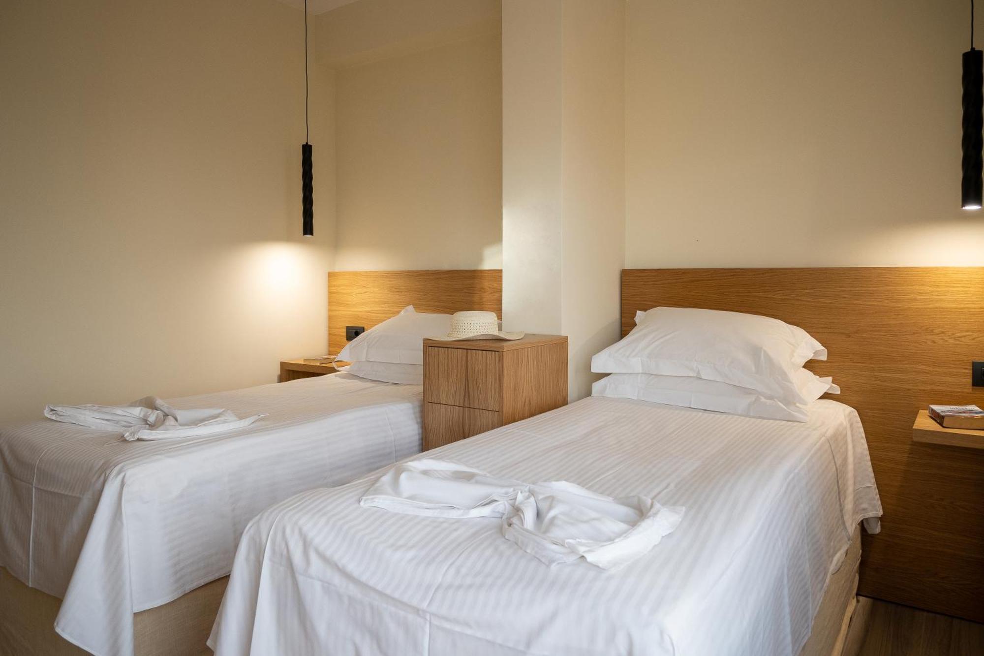 Three-Bedroom Apartment Sea View