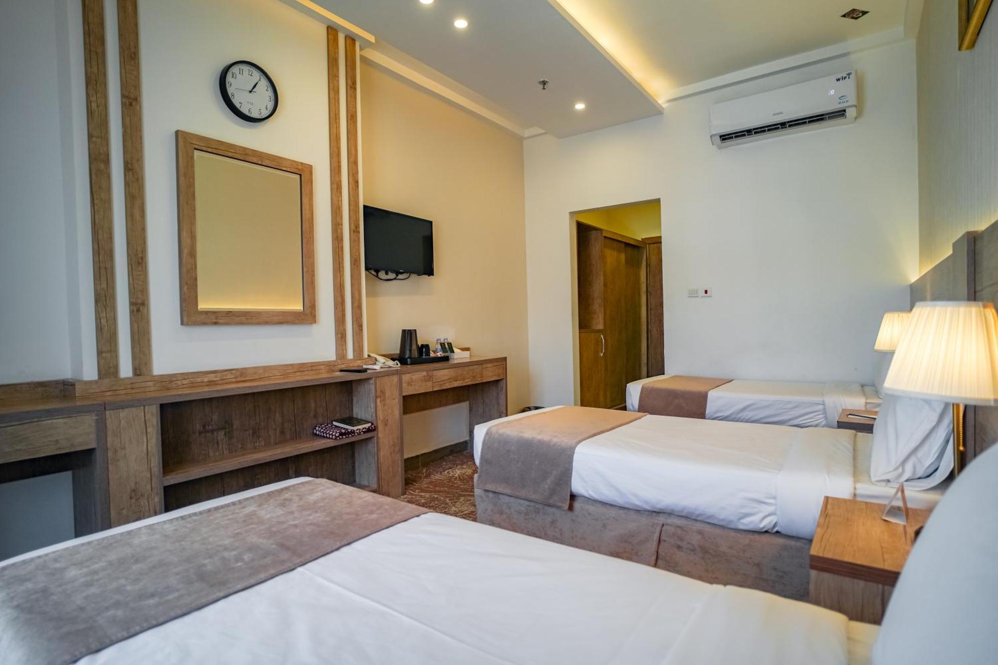 Triple Room,1597025163:JPEG
